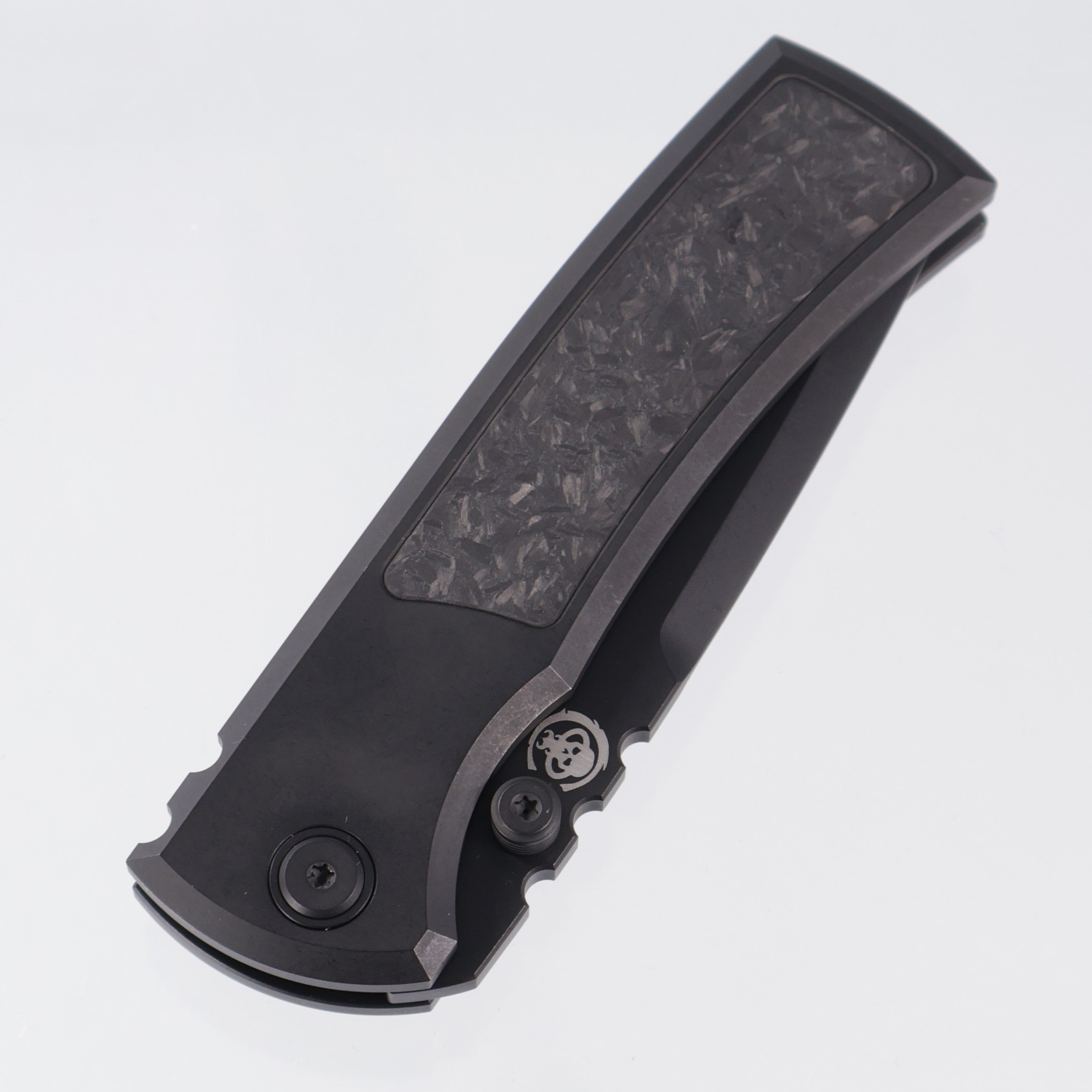 Chaves Redencion Street Integral Tanto 50 Series "YKWII" - Tumbled Black PVD Titanium w/ Shredded Carbon Fiber Inlays & Gold Ano Ti Clip - Tumbled Black PVD M390