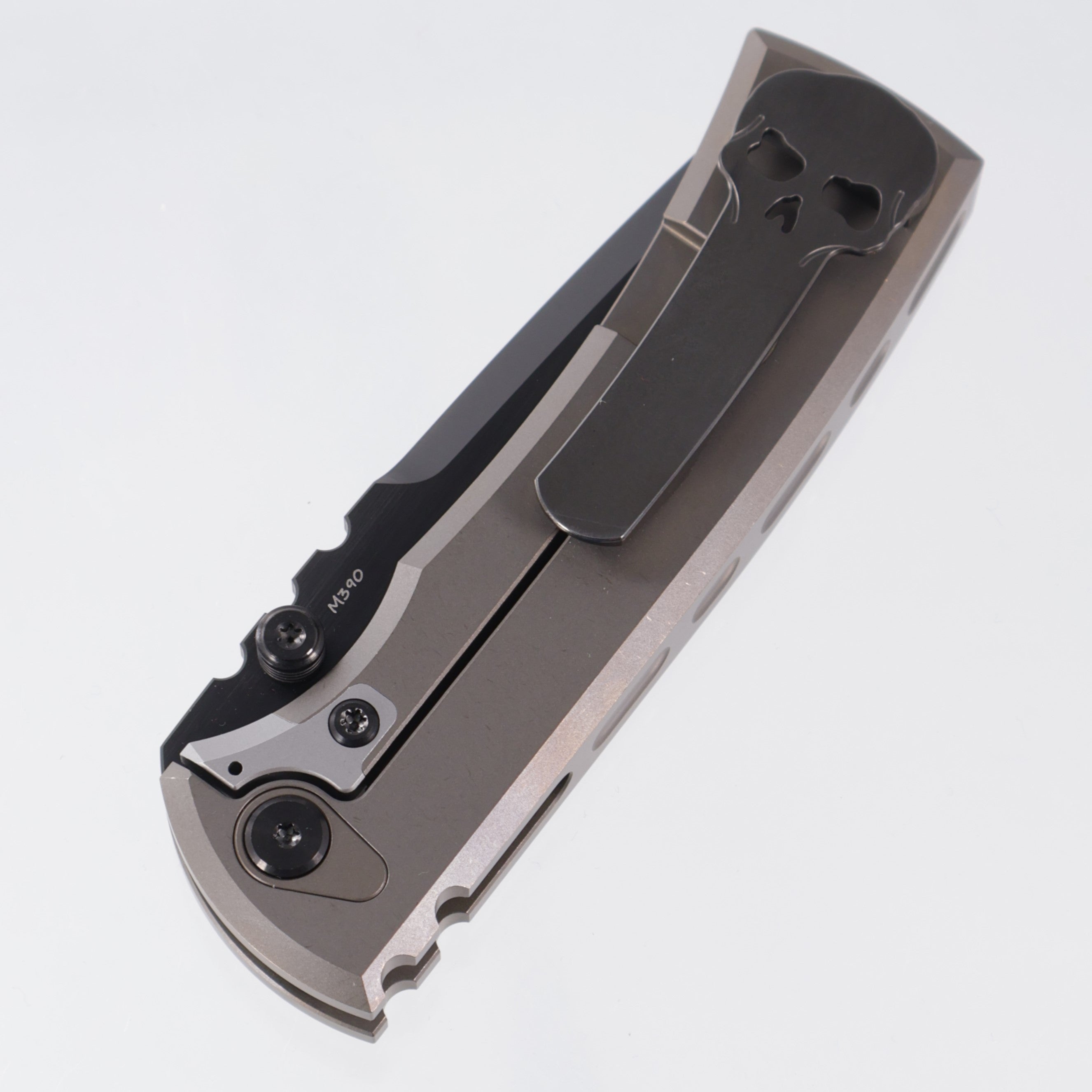 Chaves Redencion Street Integral Tanto - Bronze Ano Titanium w/ Black PVD Hardware - Chisel Ground Black Satin PVD M390
