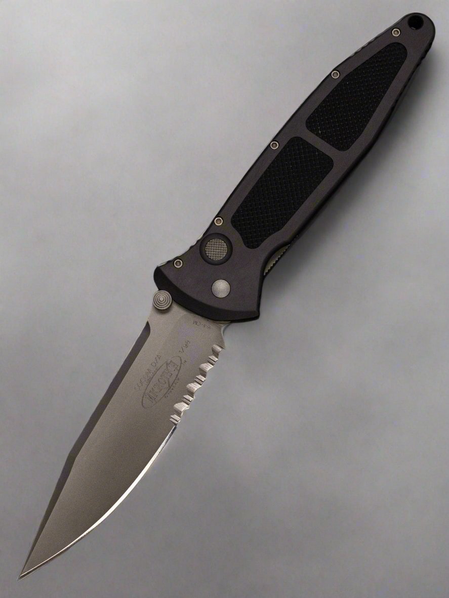Pre Owned Excellent Shape Microtech Socom D/A Partial Serrated 1/98 154cm