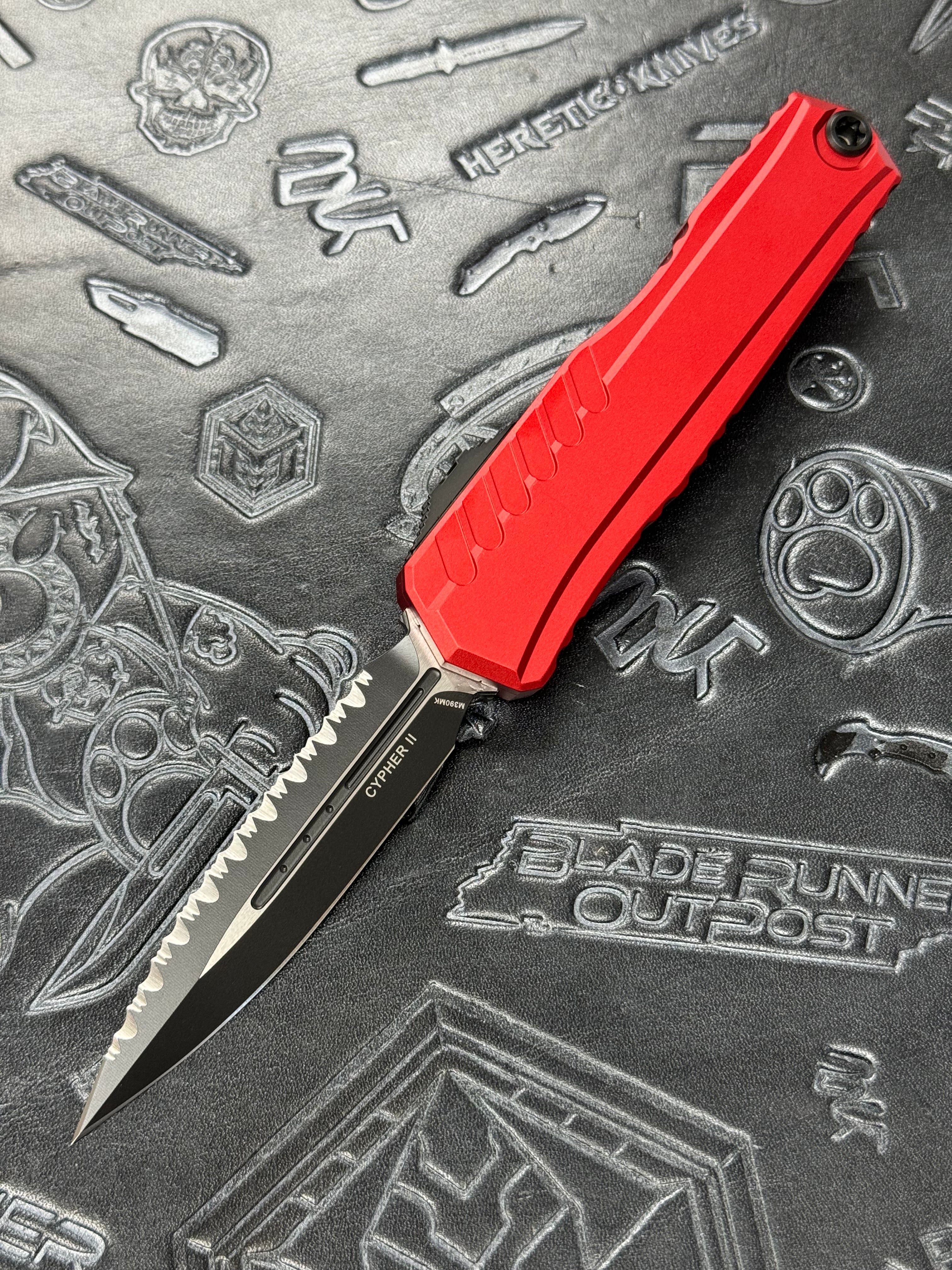 Microtech Cypher II Black D/E Full Serrated w/ Red Handle 1242-3 RD