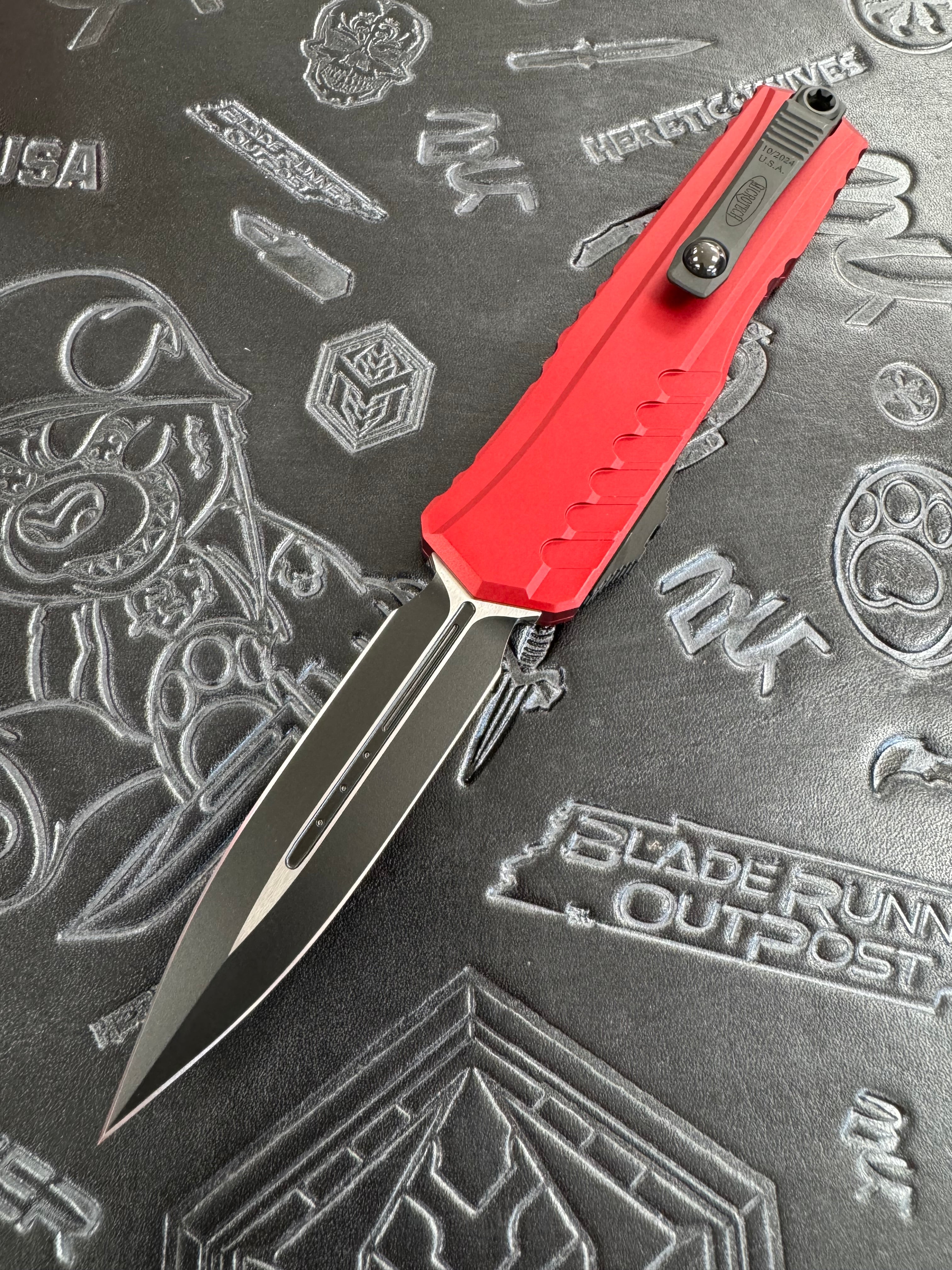 Microtech Cypher II Black D/E w/ Red Handle 1242-1 RD