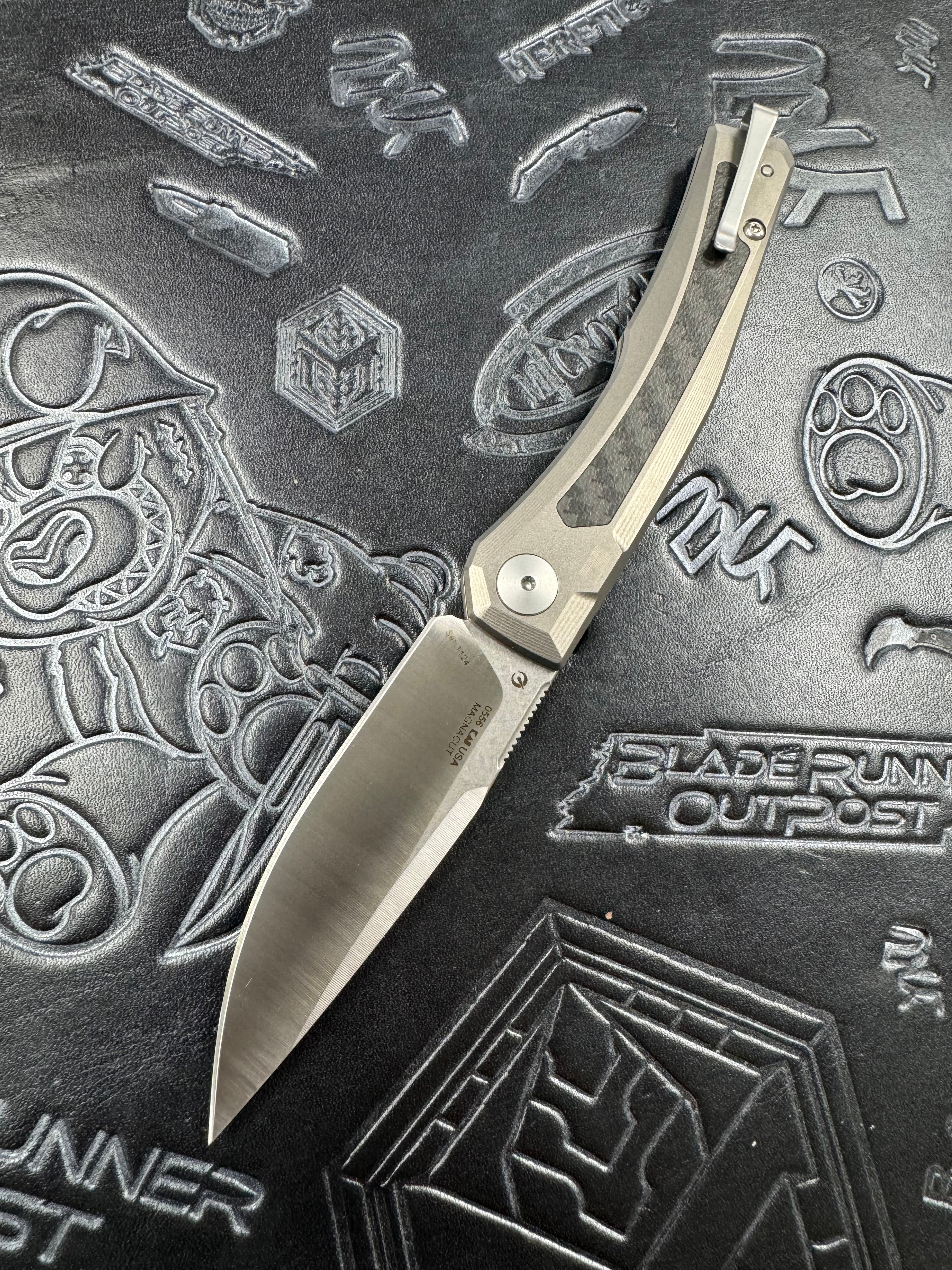 Zero Tolerance 0556 MagnaCut Automatic Knife Titanium/Carbon Fiber (3.4" Satin)