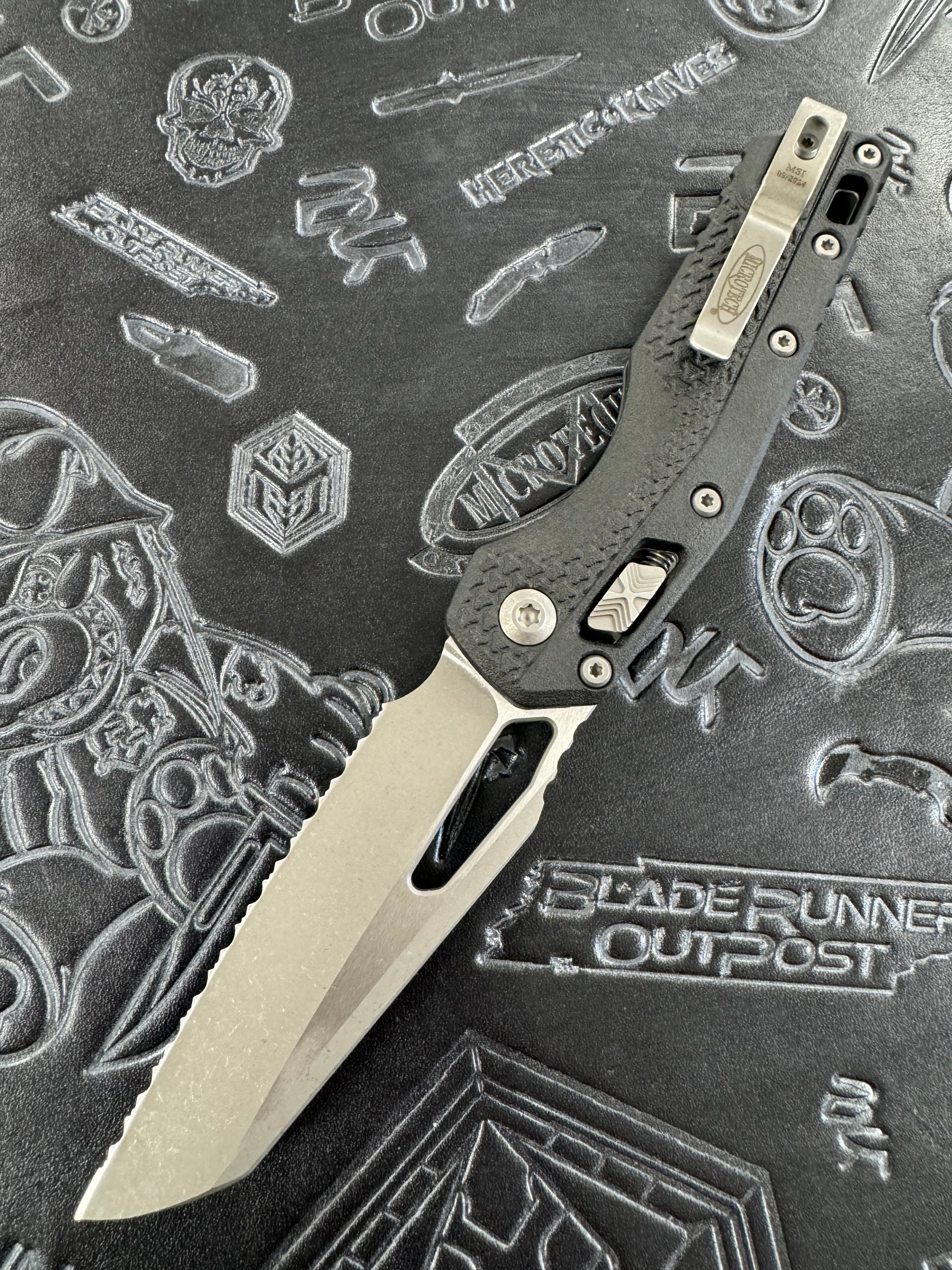 Microtech Knives MSI RAM LOK Black Polymer & Appcalyptic Full Serrated M390MK 210T-12 APPMBK