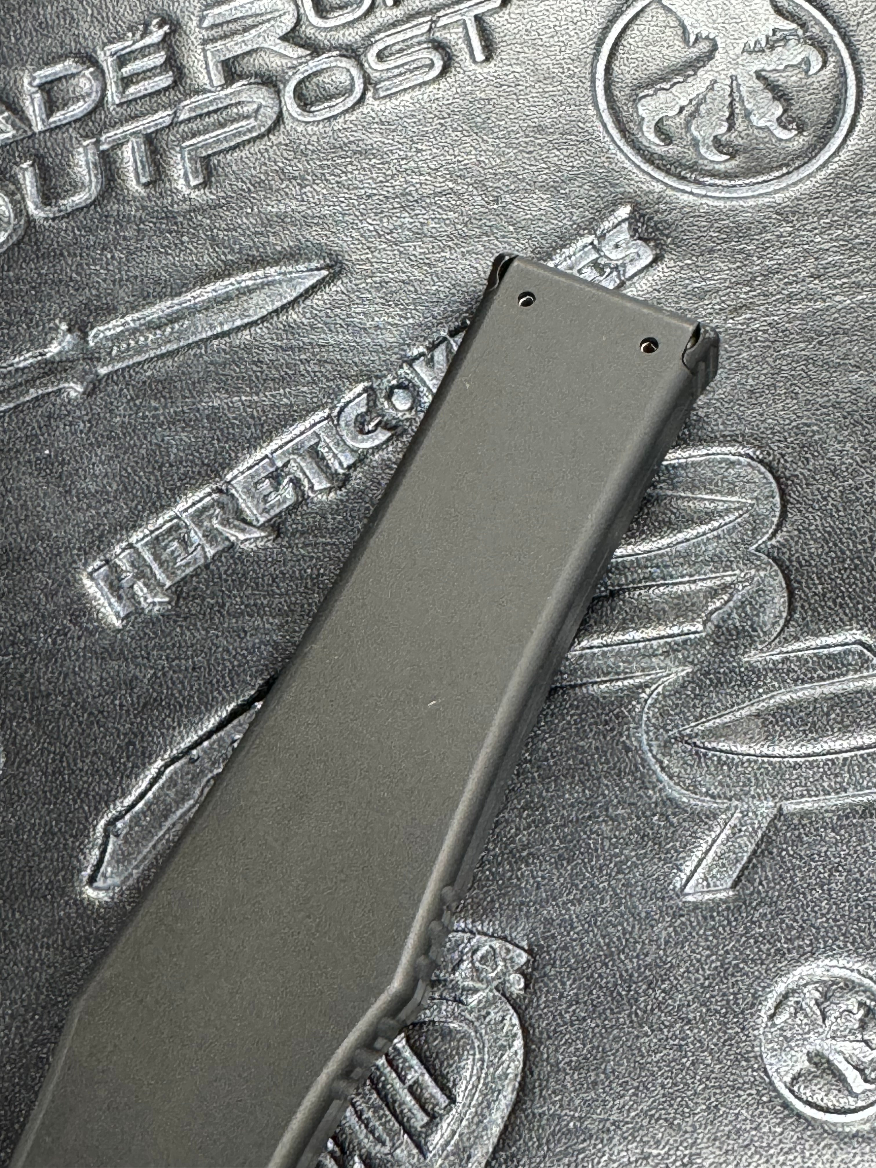 Pre Owned 105-11 HALO III - Black Tactical Serrated See Pictures