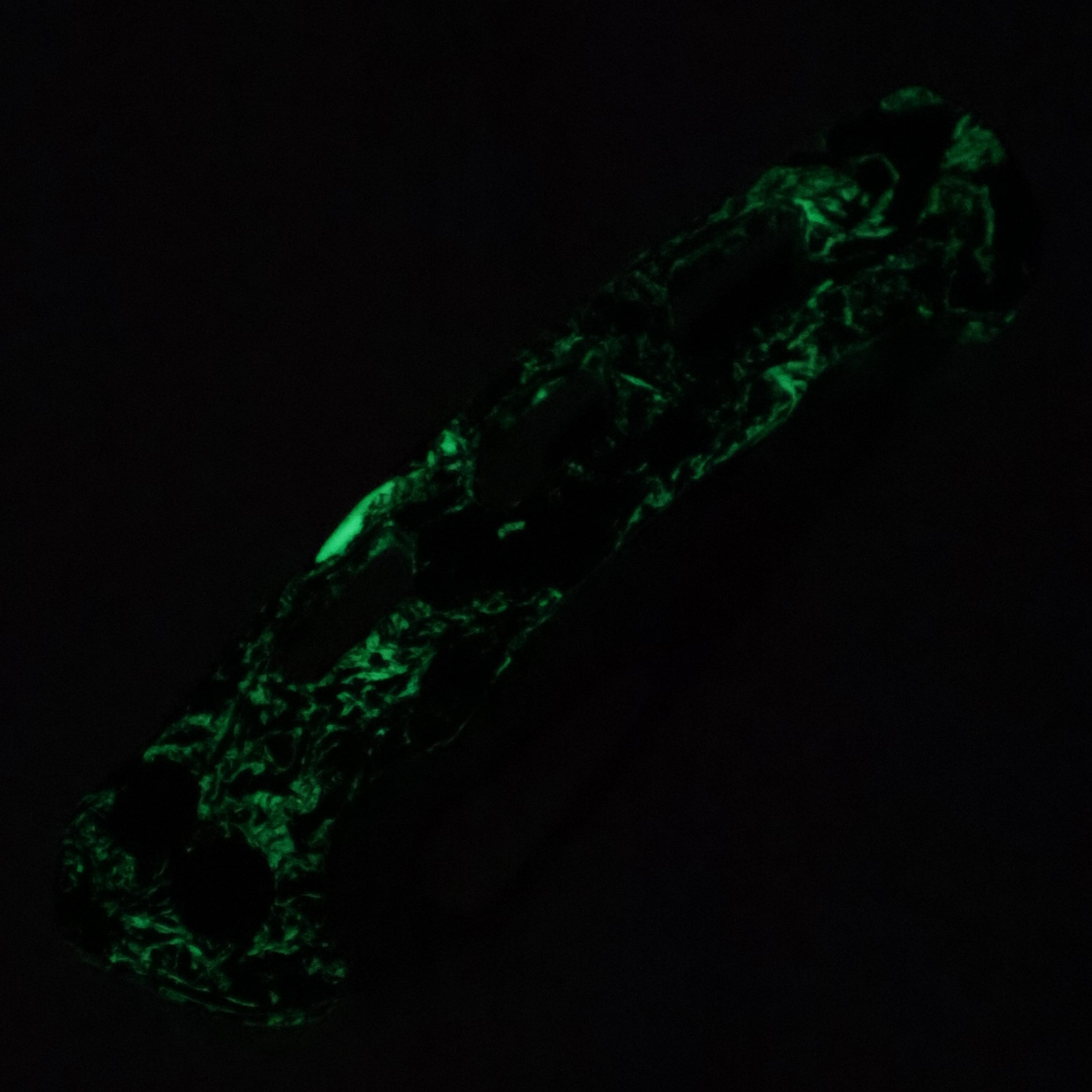 Dead Reckon Ridgeback Vertebrae - Flipper Delete - Glow FatCarbon - Magnacut Clip Point - RB-3545-21