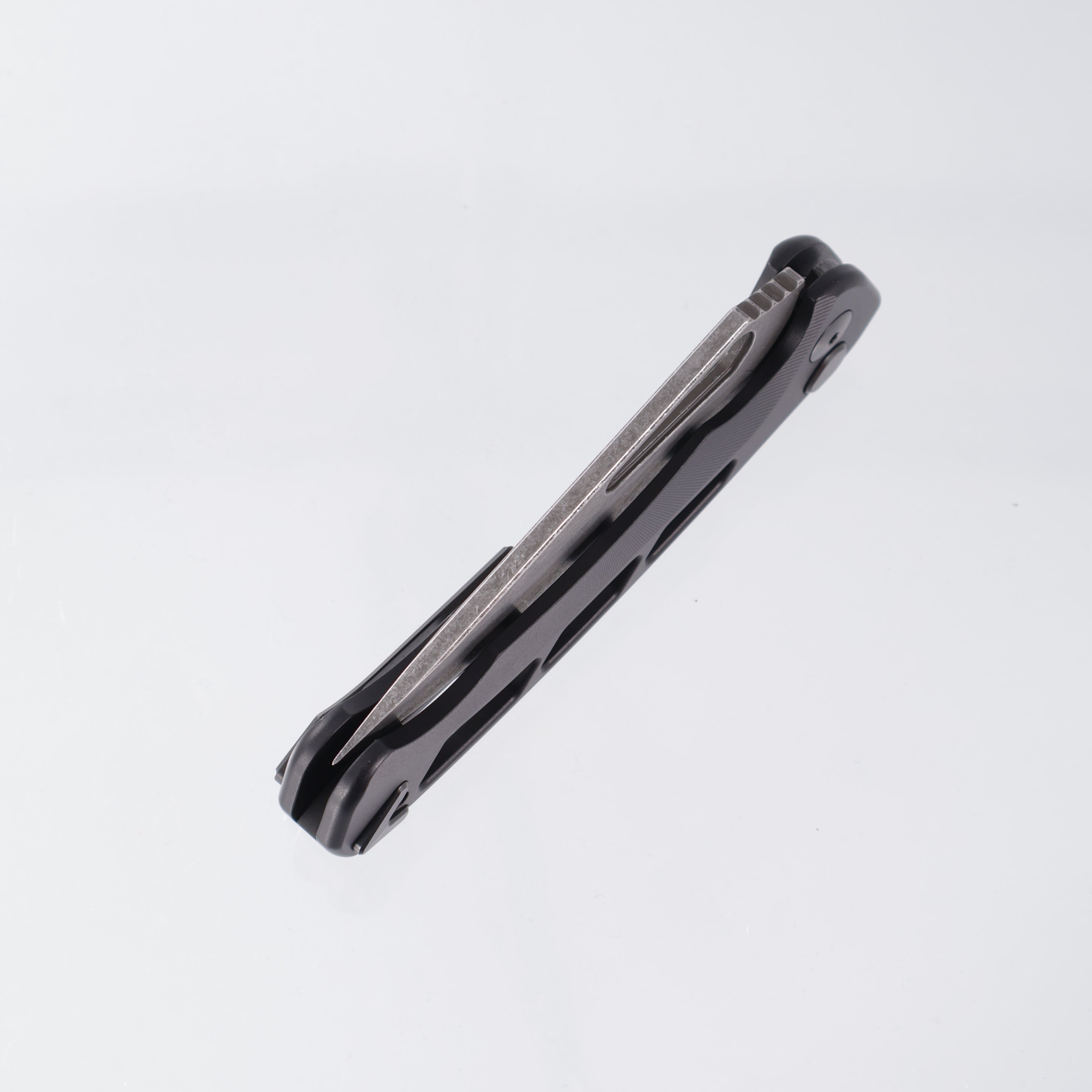 Dead Reckon Ridgeback Vertebrae Integral - Modified ClipPoint, Magnacut Dark Stonewash - Black Aluminum - RB-3562-67 DRK