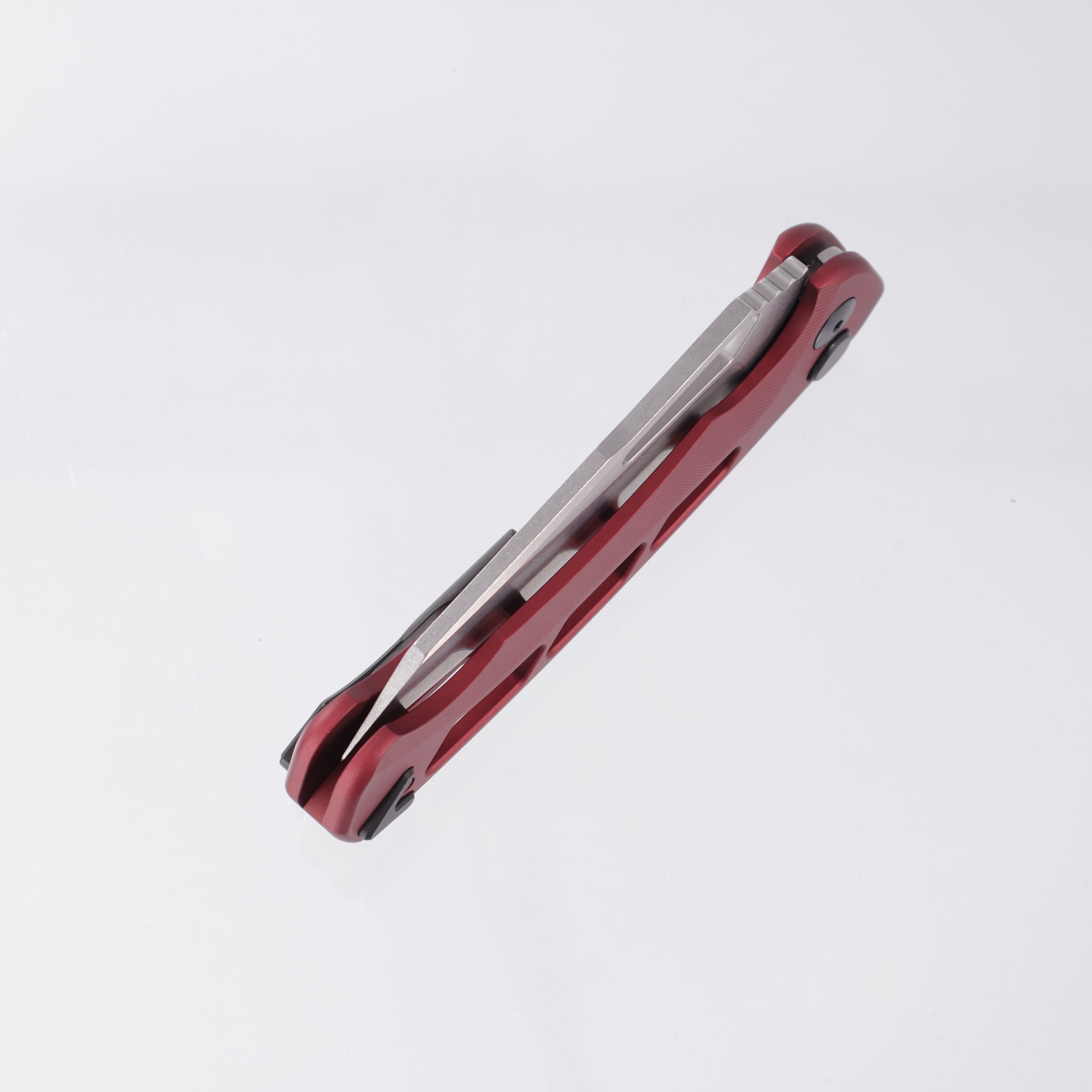 Dead Reckon Ridgeback Vertebrae Integral - Reverse Tanto, Magnacut Stonewash - Dark Red Aluminum - RB-4562-17 DRK