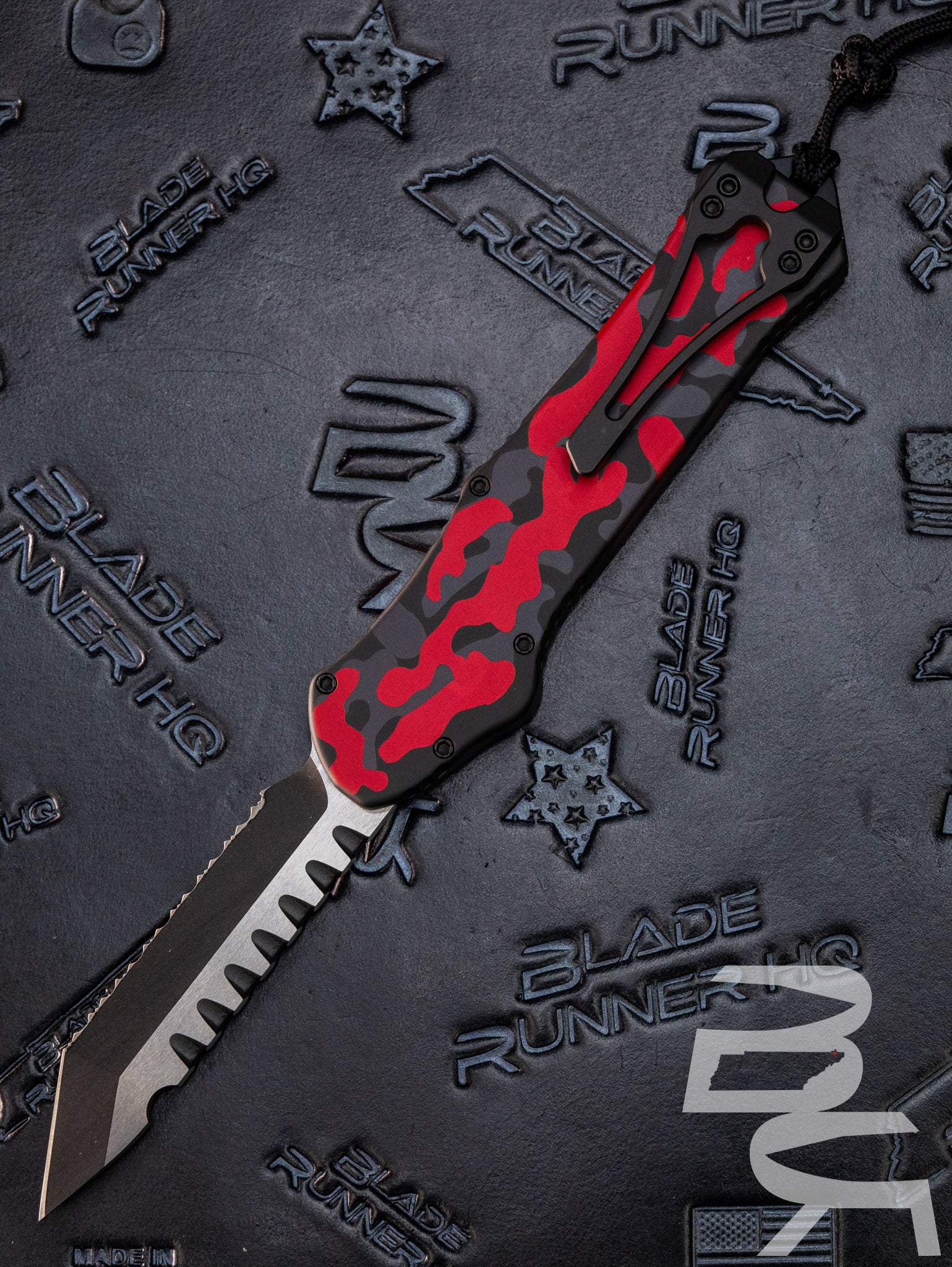 Heretic Hydra V3 Red Camo Aluminum Handle & Two Tone Cerakote Tanto Full Serrated MagnaCut H006-10C-RCAMO