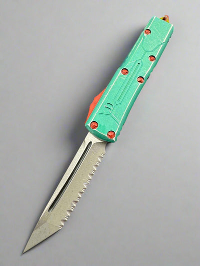 Microtech UTX-85 233-12BH Bounty Hunter Tanto Full Serrated Star Wars