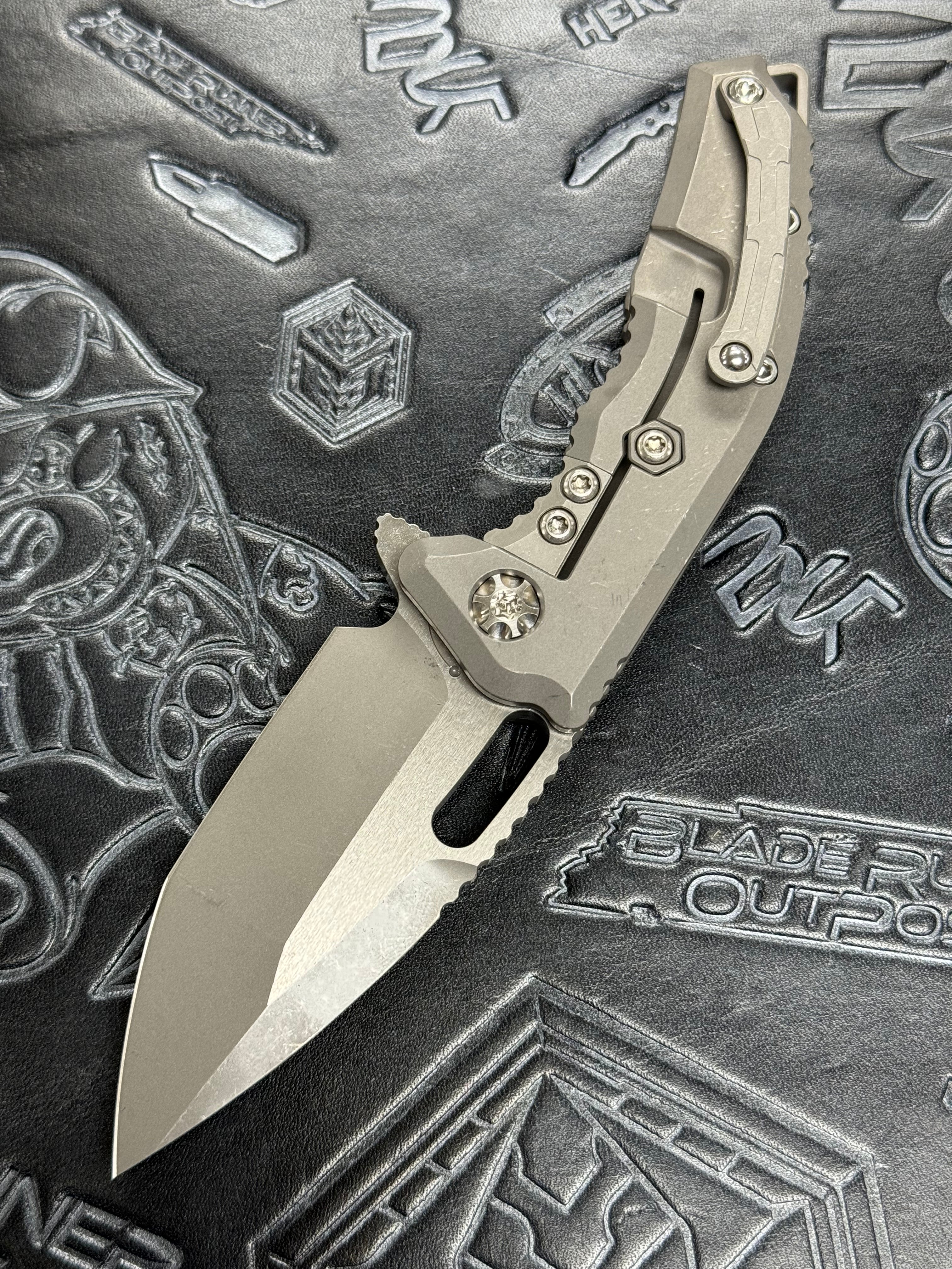 Heretic Knives Medusa Manual Battleworn Titanium & MagnaCut Blade H009-5A-Ti BATTLE