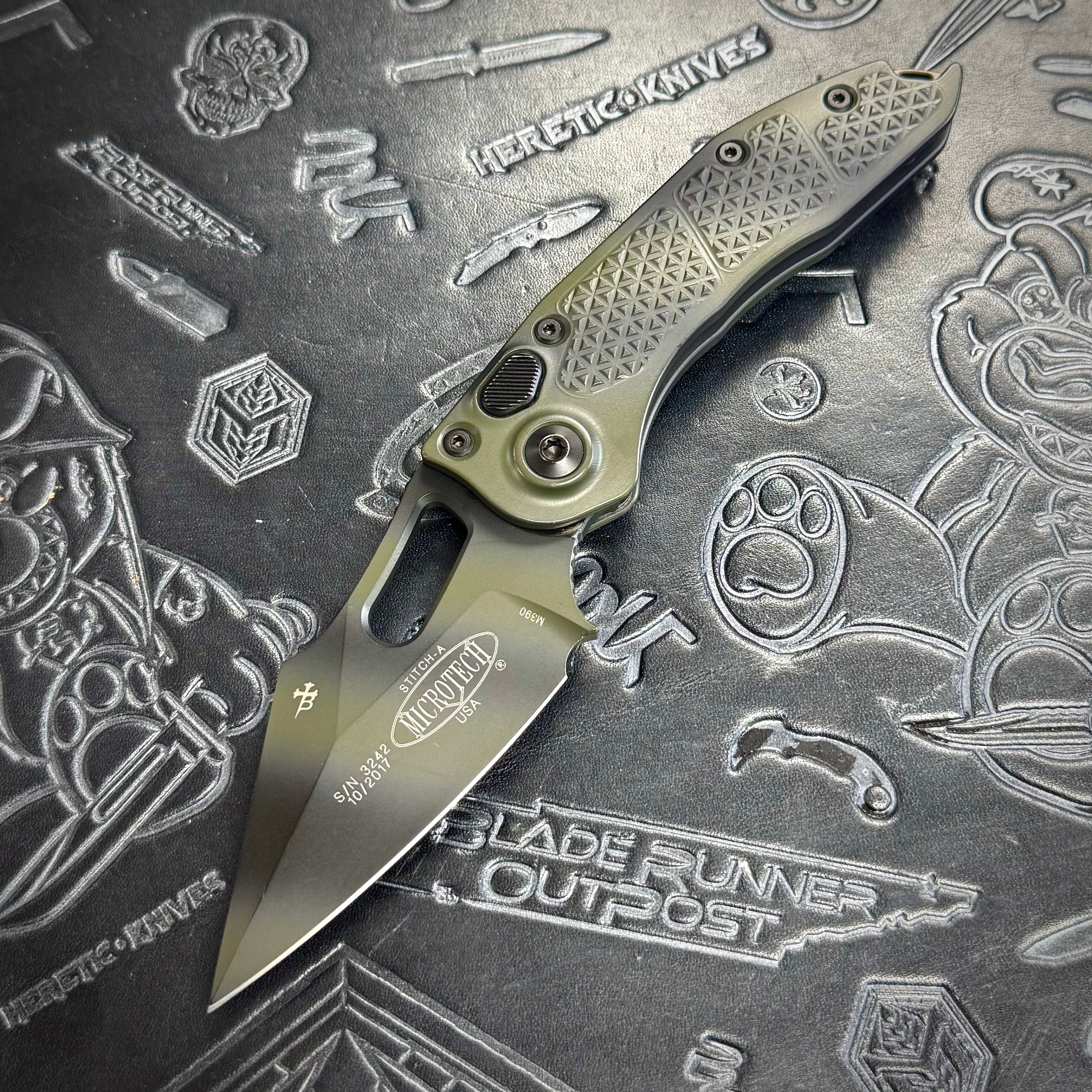 Microtech Stitch Auto - Green Camo Cerakote 169-1 GC