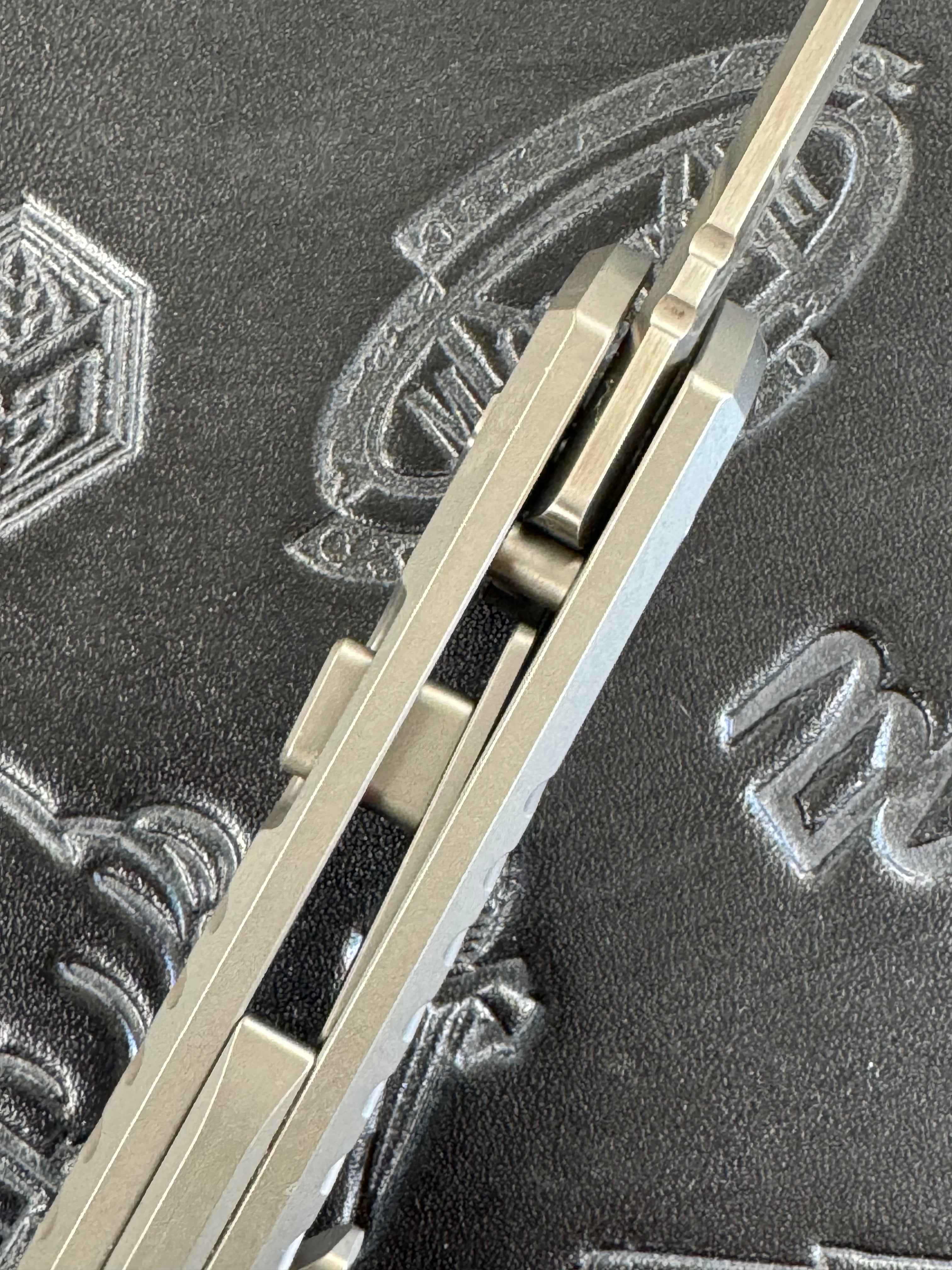 Vosteed RSKAOS - Top Liner Lock (3.46" M390 Satin Wharncliffe Blade & Titanium Handle) - A0902