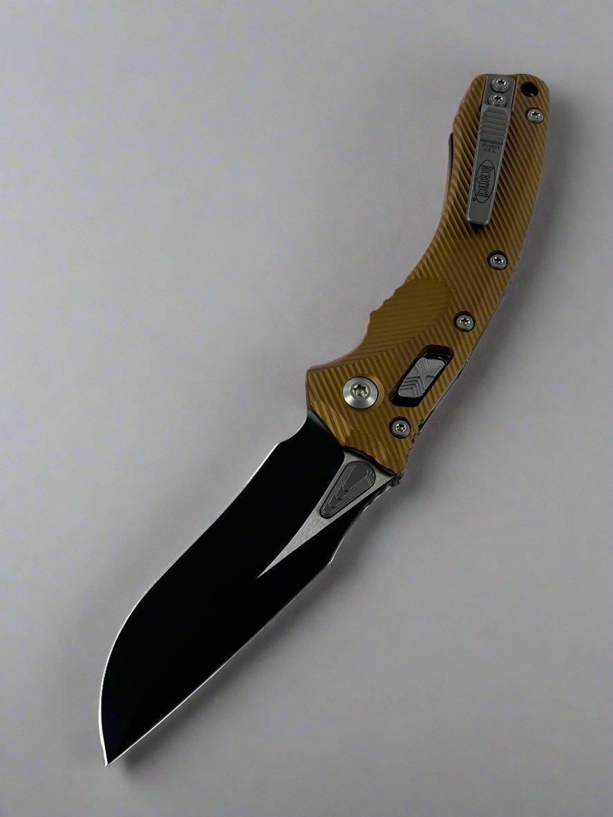 Microtech Amphibian RAM LOK Tan Fluted Aluminum & Black M390MK 137RL-1 FLTA