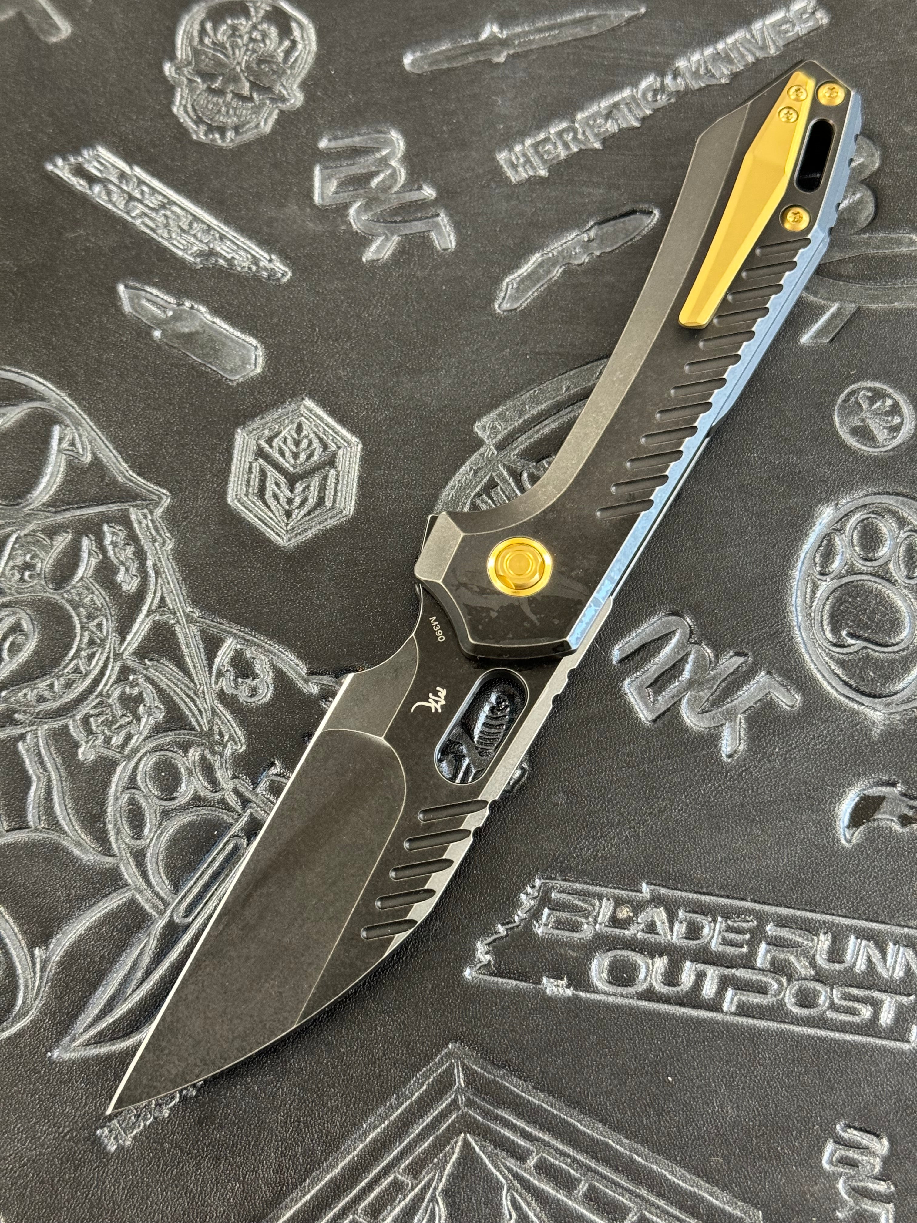 Vosteed RSKAOS - Top Liner Lock (3.46" M390 Wharncliffe Black Stonewash Blade & Titanium Handle) - A0901