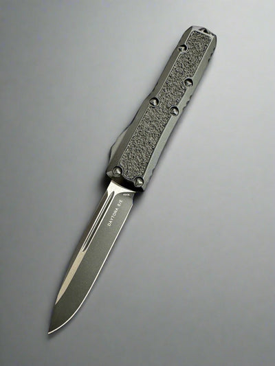 Microtech Daytona Tactical w/ Grip Inlays & Black Single Edge Signature Series 124-1 TS