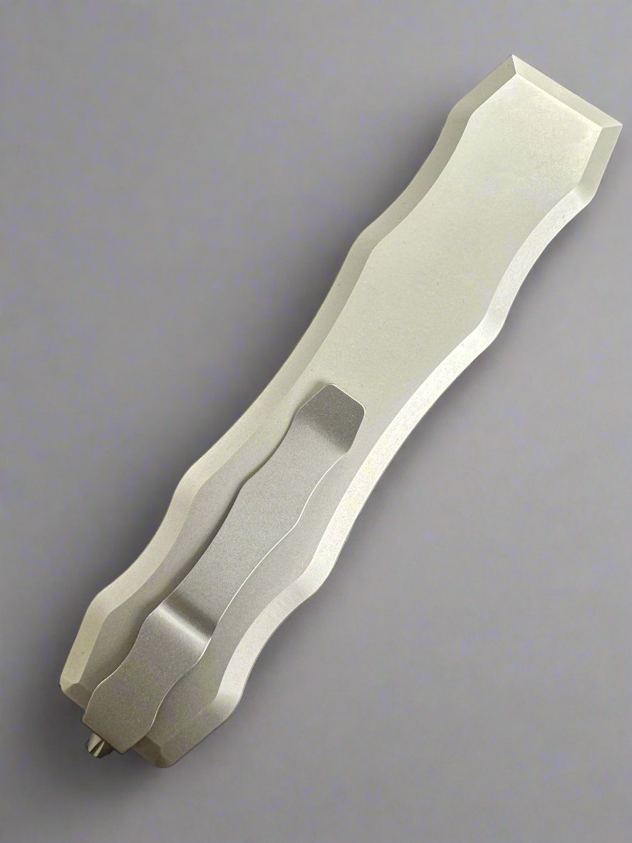 Desert Knife Works Sandshark M390 Double Action Out the Front Automatic Knife New 24 Remake