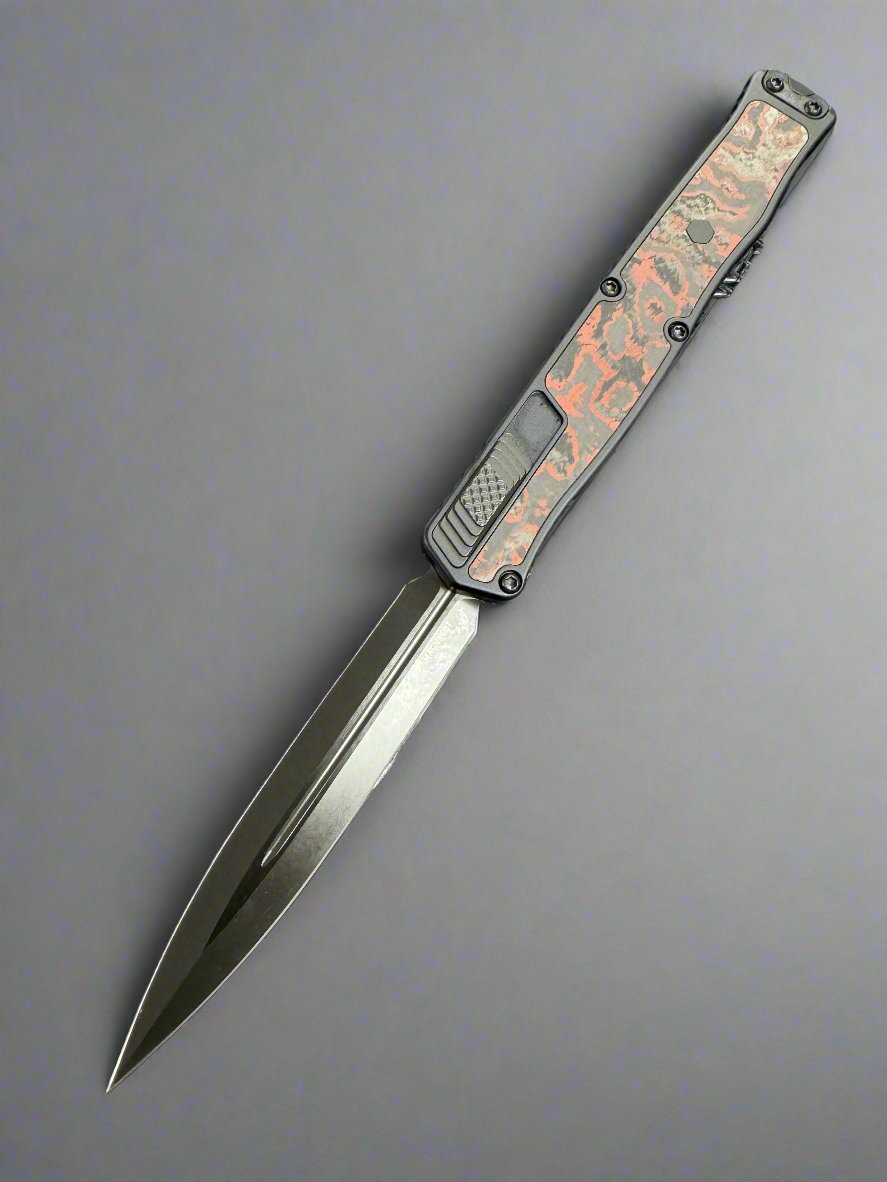 Heretic Knives Cleric II 2 Red Camo Carbon Inlays & DLC D/E Double Edge Magnacut H020-6A-RD/CC