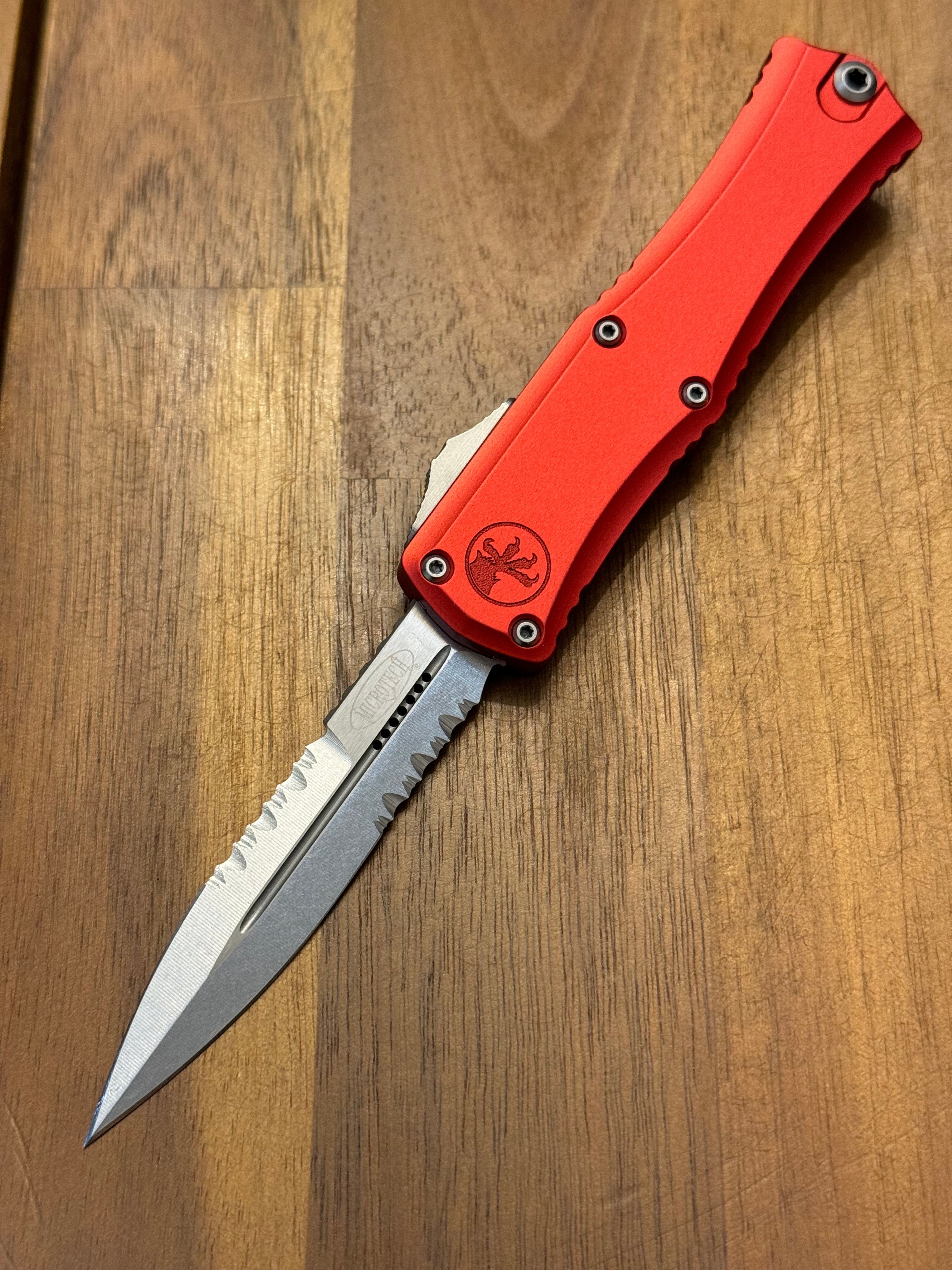 Microtech Knives Mini Hera Partial Serrated Stonewash Bayonet M390MK w/ Red Handle 1701M-11 RD