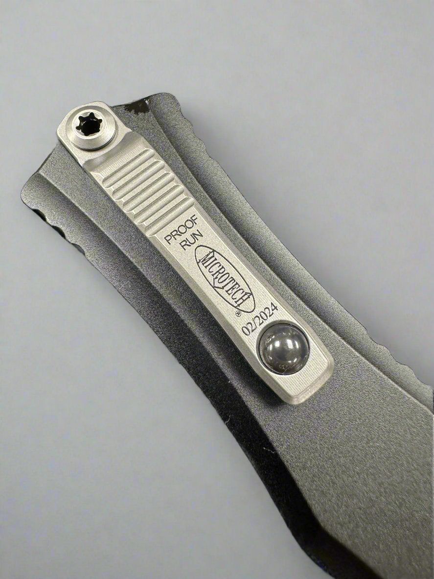 Pre Owned Like New Microtech Hera II Mini Bayonet Black Stonewash Standard Top Serrated Proof Run 1701M-10PR