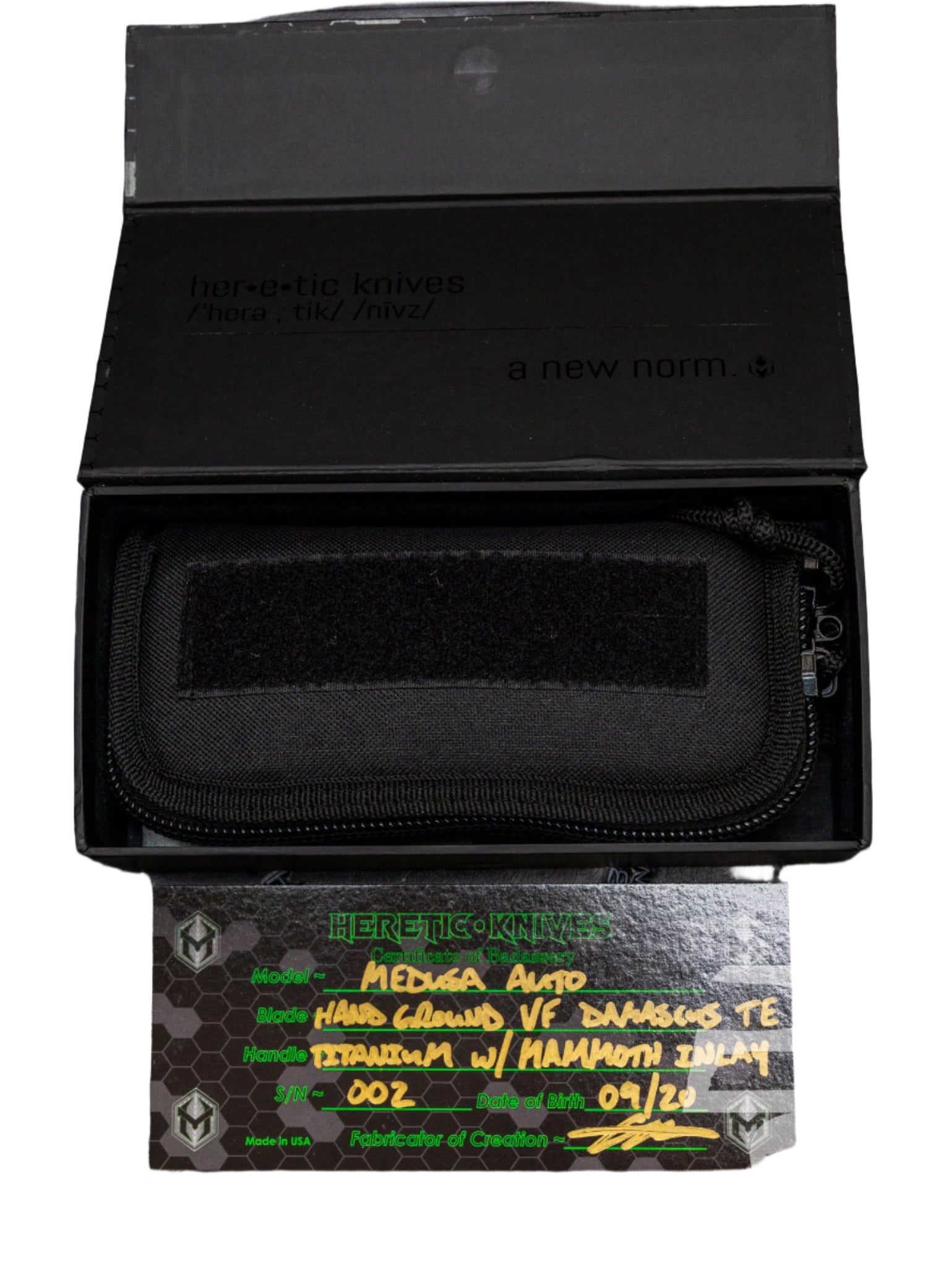 Pre Owned Heretic Knives Medusa Auto Mammoth Inlay VF Damascus Entropic Ti Clip