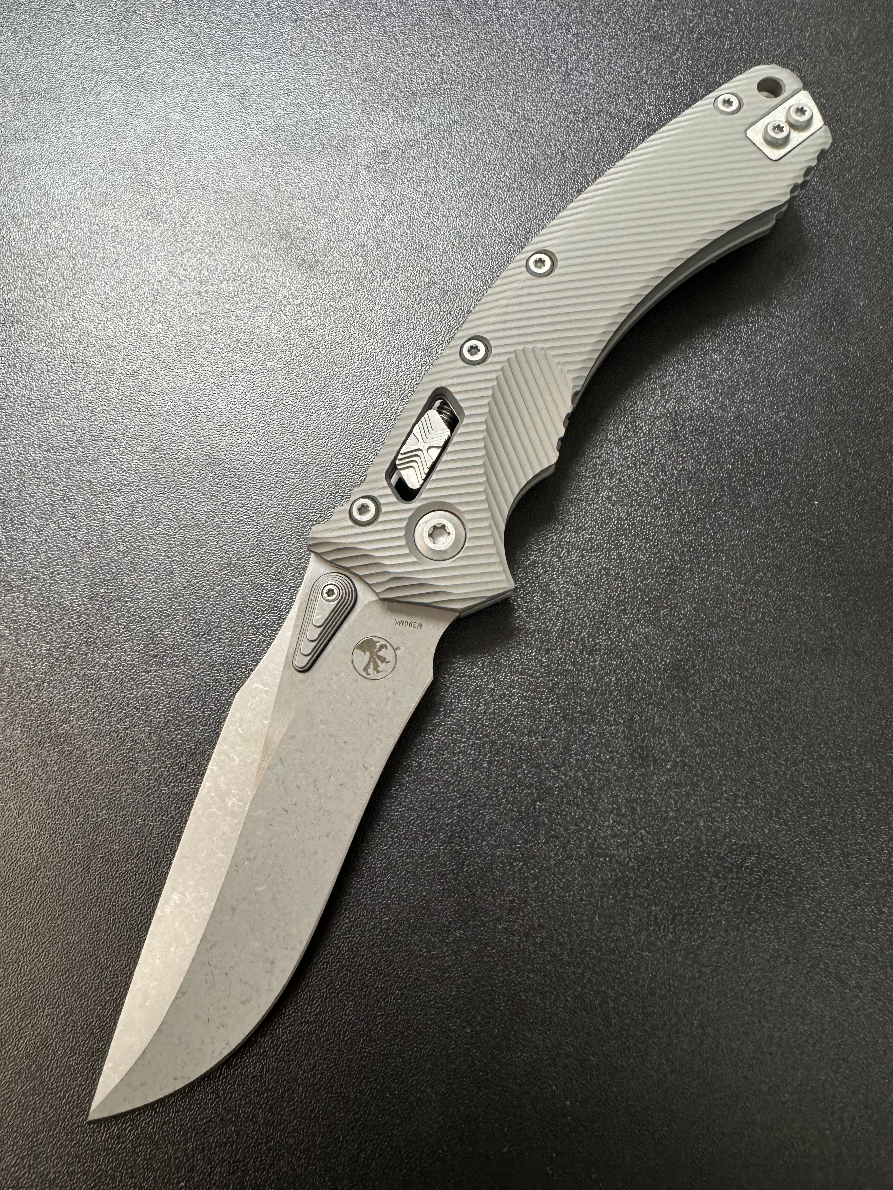 Microtech Amphibian RAM LOK Apocalyptic Natural Clear Fluted Aluminum & M390MK 137RL-10 APFLNC