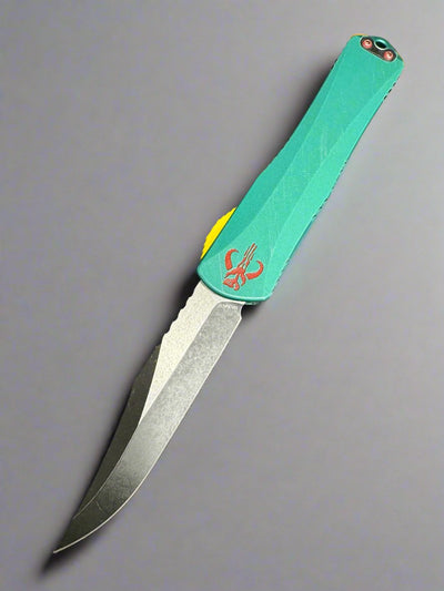 Heretic Manticore X - Bounty Hunter - Two-Tone Battleworn Black Bowie - CamoCarbon Back - H030B-14A-BOUNTY