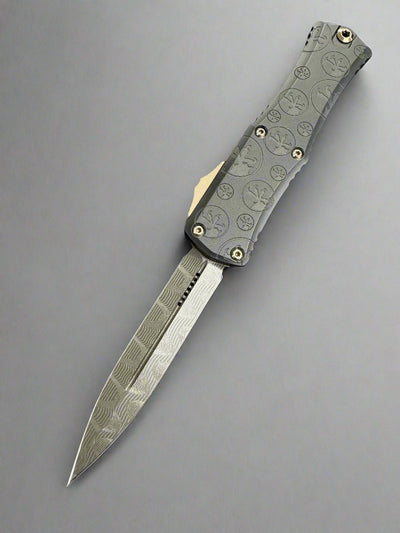 Microtech Knives Hera II Mini Damascus D/E w/ Black Claw Burst Deep Engraved Handle Signature Series 1702M-16 CBS
