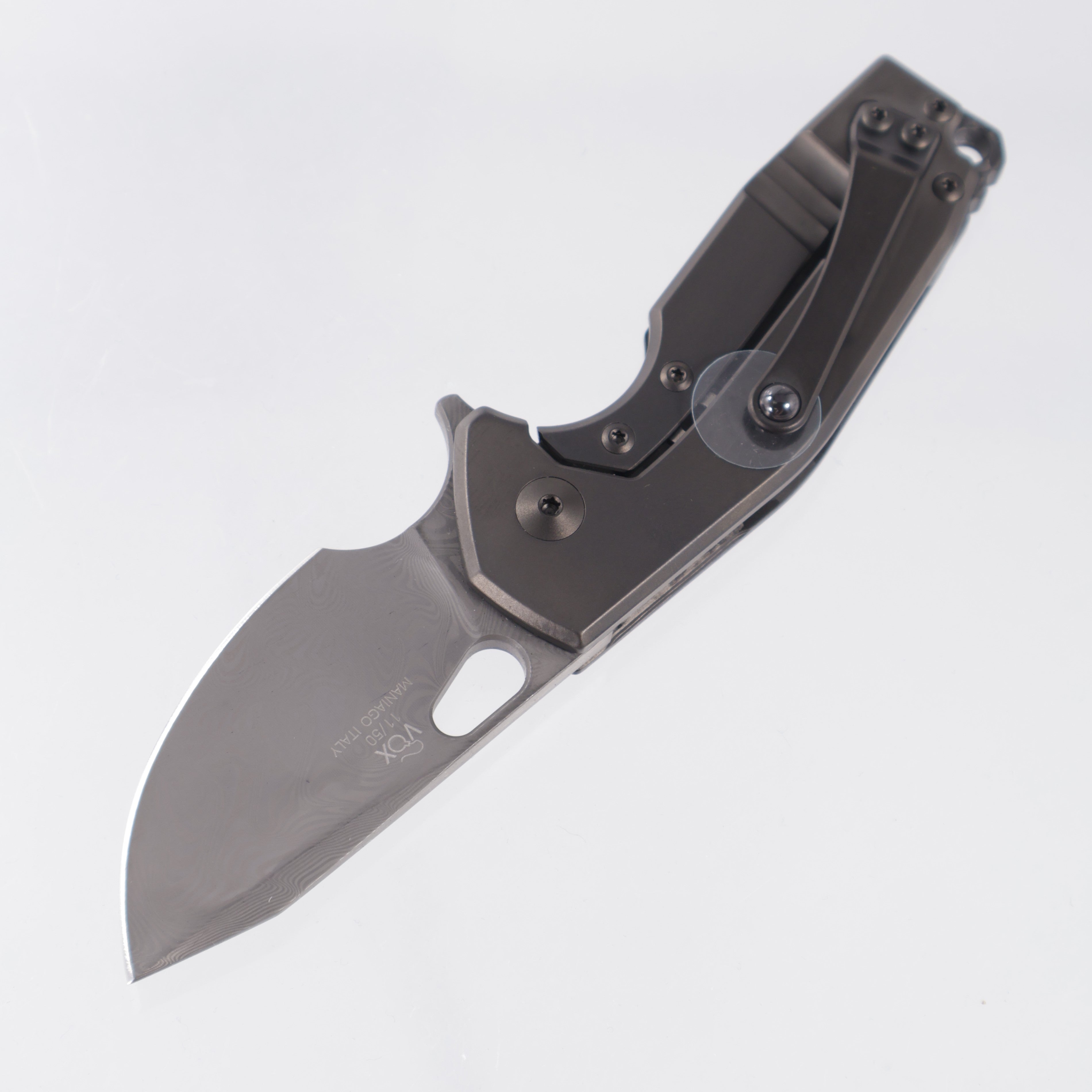 Fox Knives Suru - Black Pearl Camo Carbon Front Scale w/ PVD Titanium Lockside - Herringbone Damascus - FX-526 DCF