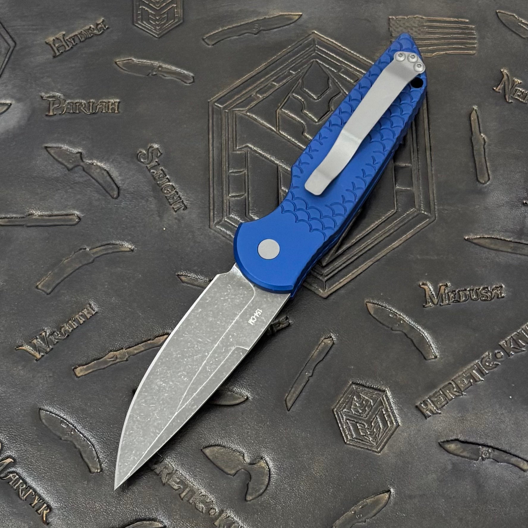 Pro-Tech TR-3 - Blue Fishscale Texture Aluminum w/ White Pearl Button - Acidwash 154CM - BSA26.TR3.1