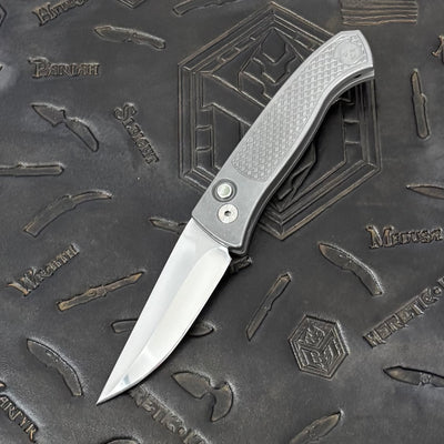 Pro-Tech Brend Classic - Textured Stainless Steel w/Black Lip Pearl Button - Mike Irie Grind 154CM - 2026 Brend Classic Custom 001