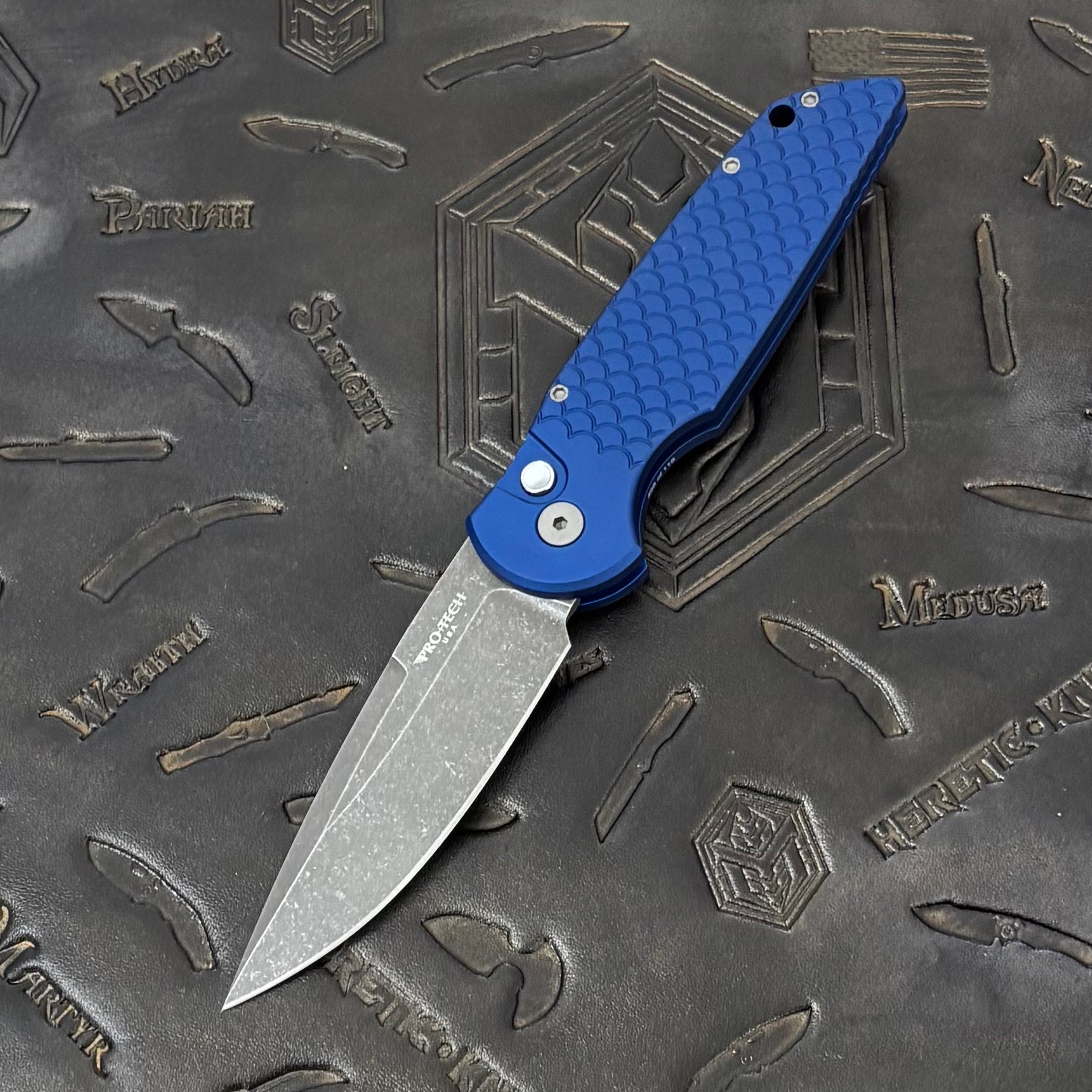 Pro-Tech TR-3 - Blue Fishscale Texture Aluminum w/ White Pearl Button - Acidwash 154CM - BSA26.TR3.1