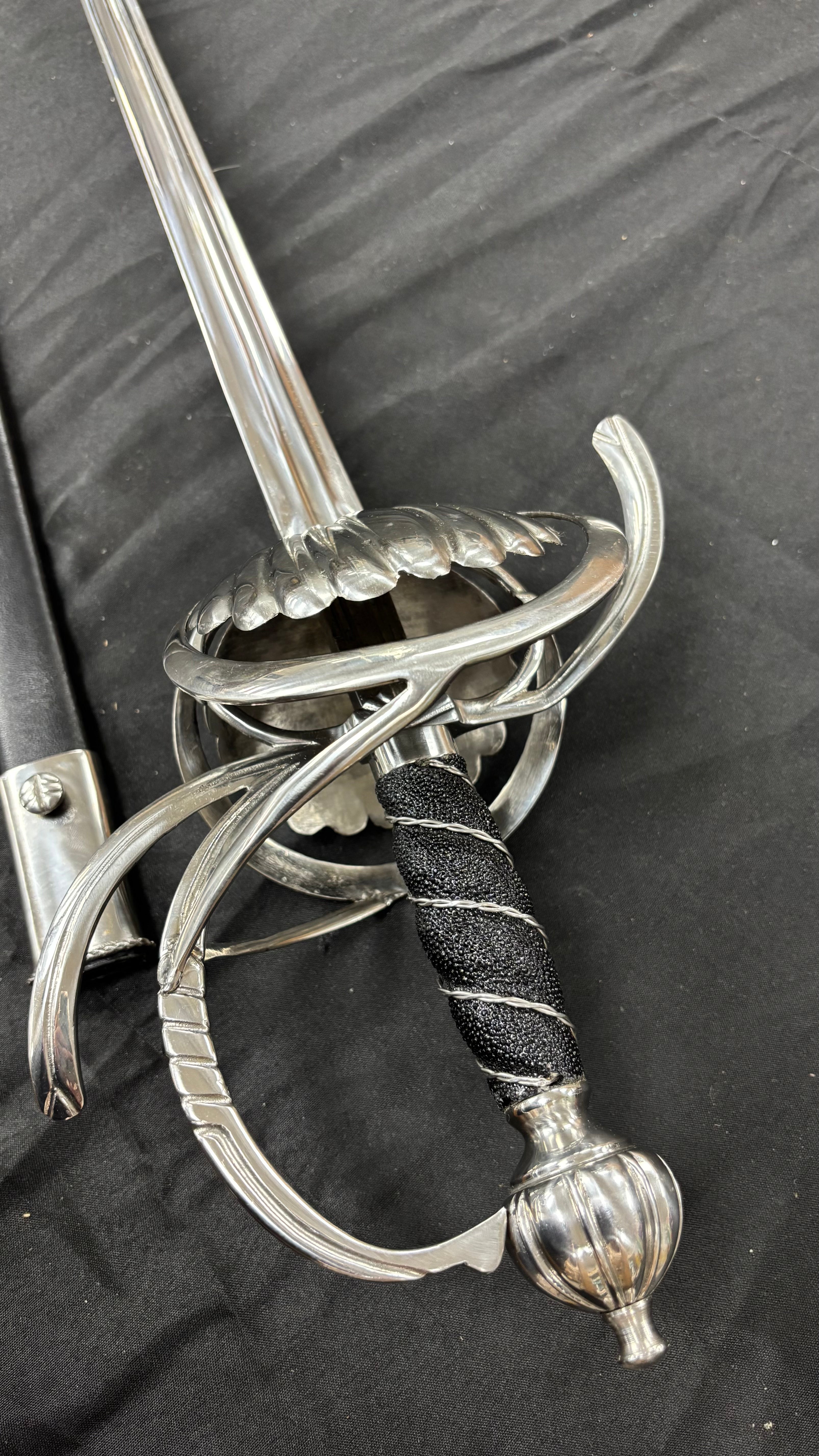 Cold Steel Ribbed Shell Swept Hilt Rapier BR86