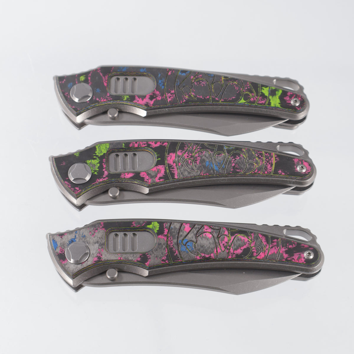 Hawk Knives Talon Auto - Brightwash Titanium w/ 80s Camo Carbon - Brightwash M390 - BROP Exclusive