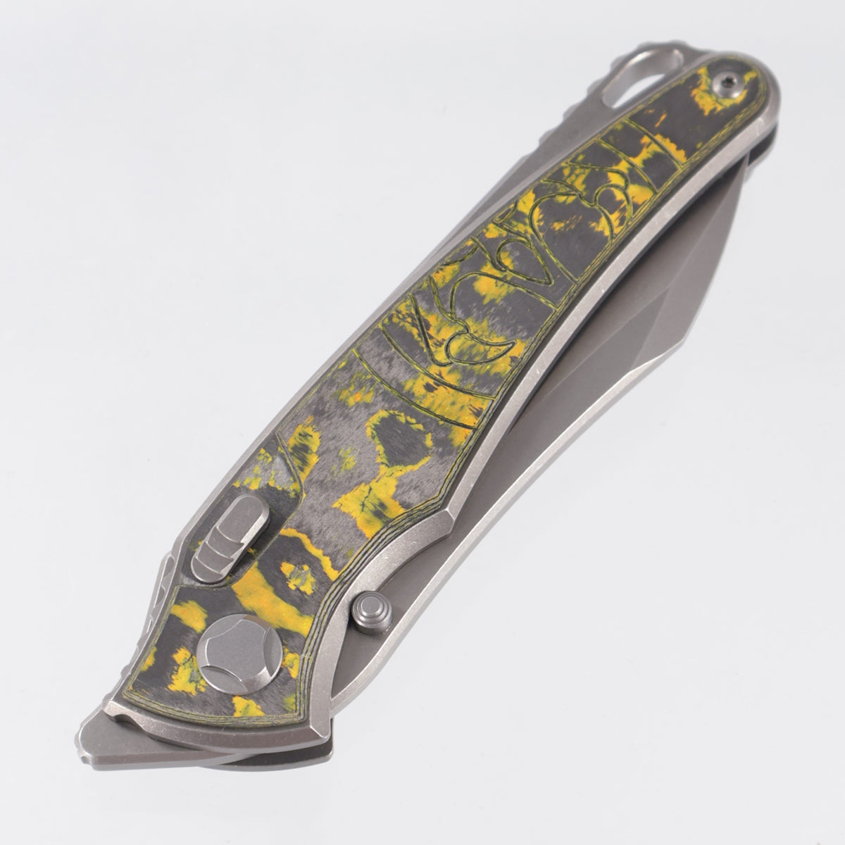 Hawk Knives Talon - Brightwash Titanium w/ Neon Orange Camo Carbon - Brightwash M390