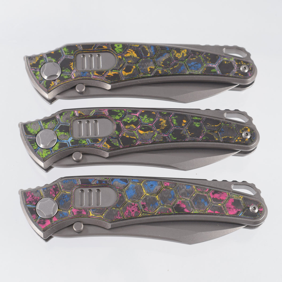Hawk Knives Talon Auto - Brightwash Titanium w/ Honeycomb 80s Camo Carbon - Brightwash M390 - BROP Exclusive