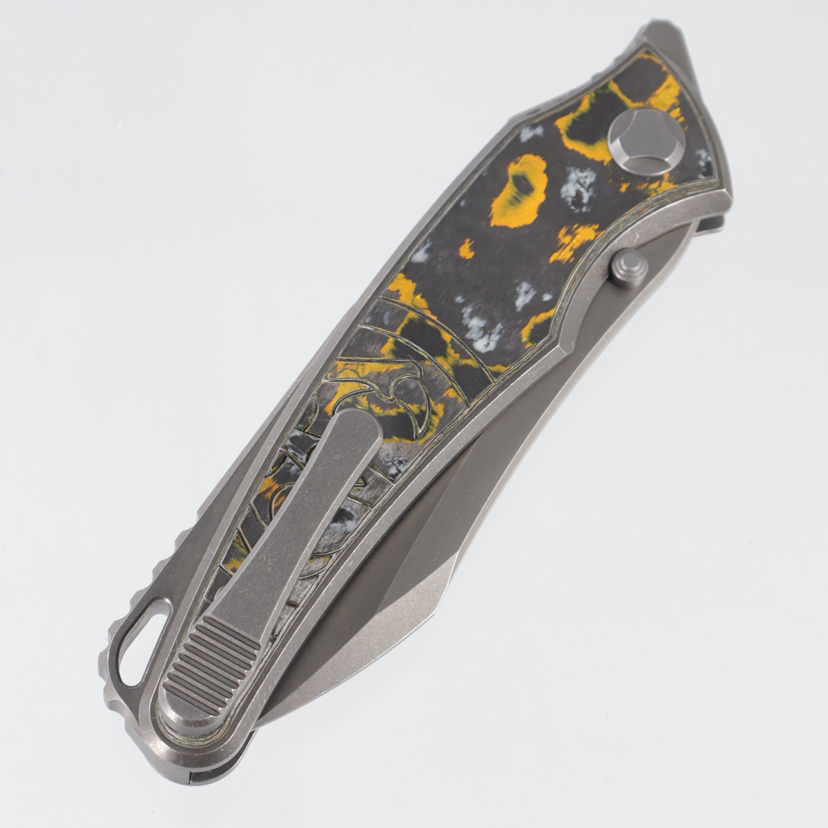 Hawk Knives Talon - Brightwash Titanium w/ Giants Camo Carbon - Brightwash M390