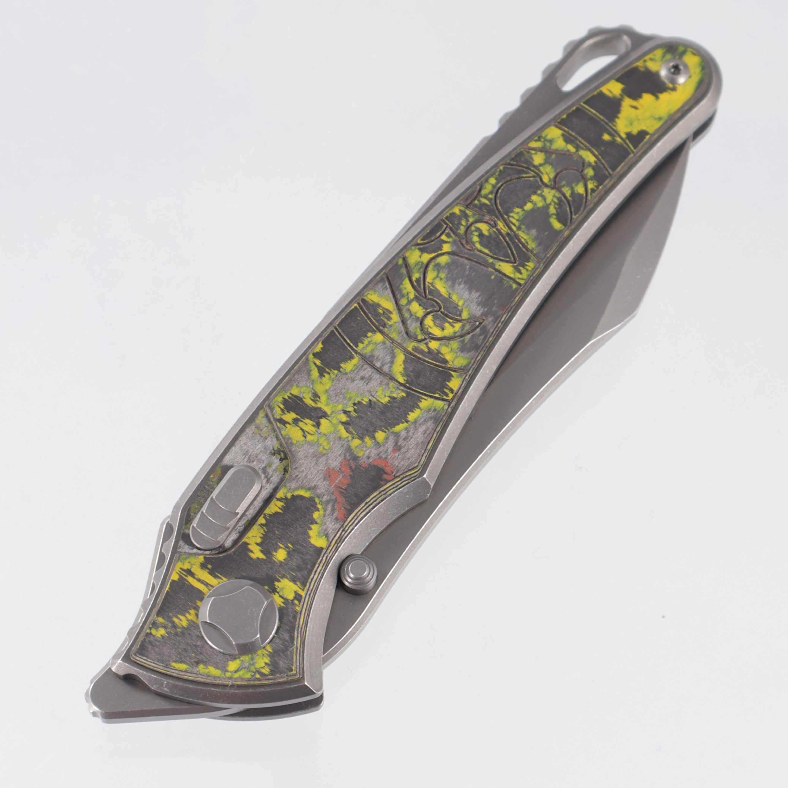 Hawk Knives Talon - Brightwash Titanium w/ Boba Fett Camo Carbon - Brightwash M390