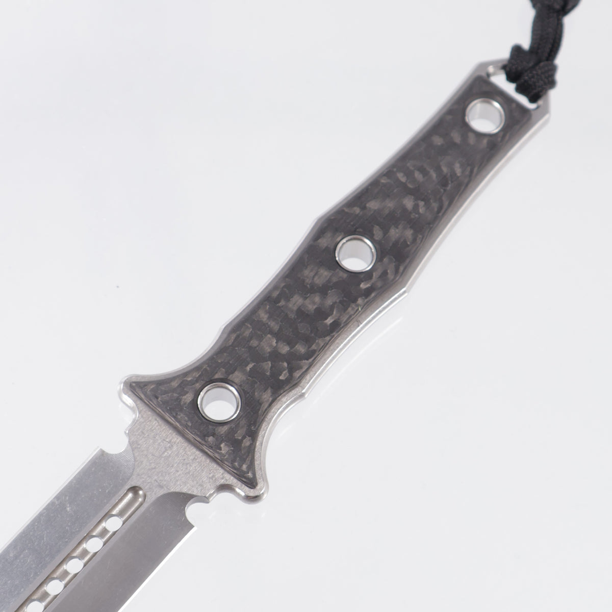 Heretic Mini Nephilim - Carbon Fiber - Stonewash Magnacut - H069-2A-CF