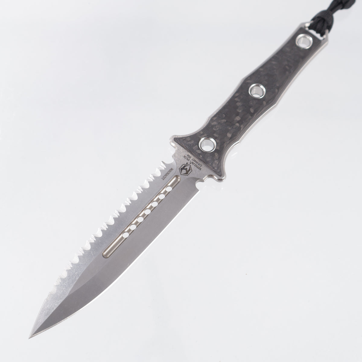 Heretic Mini Nephilim - Carbon Fiber - Stonewash Full Serrate Magnacut - H069-2C-CF