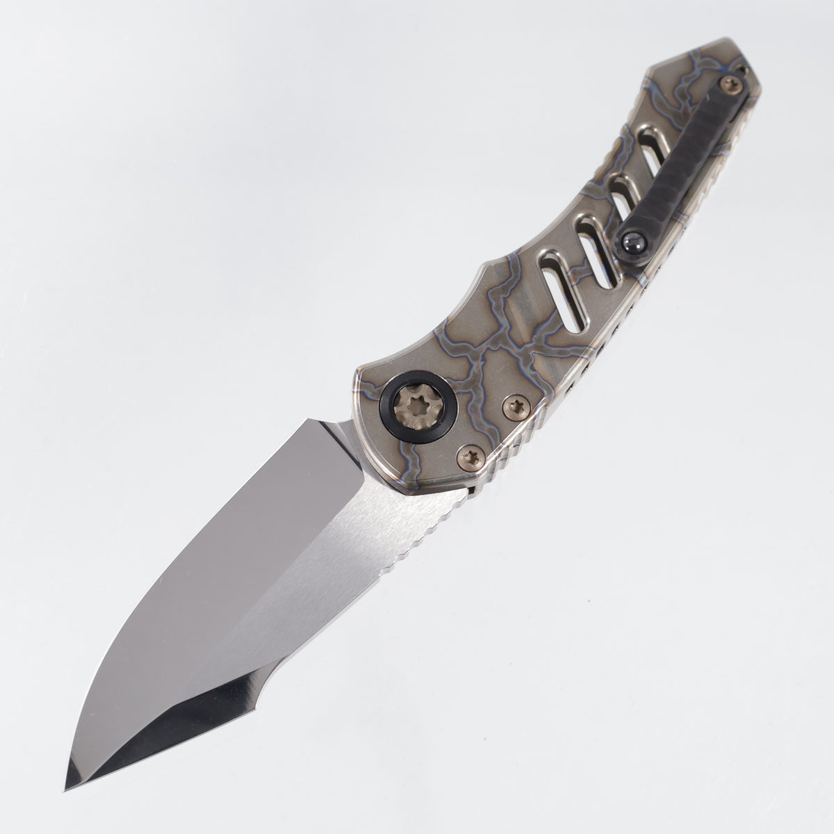 Heretic Pariah-S Auto Prototype Single Edge - Flamed Skeletal Titanium Chassis w/ Sculpted DLC Clip - Cracked Ice M390 - S/N: 002