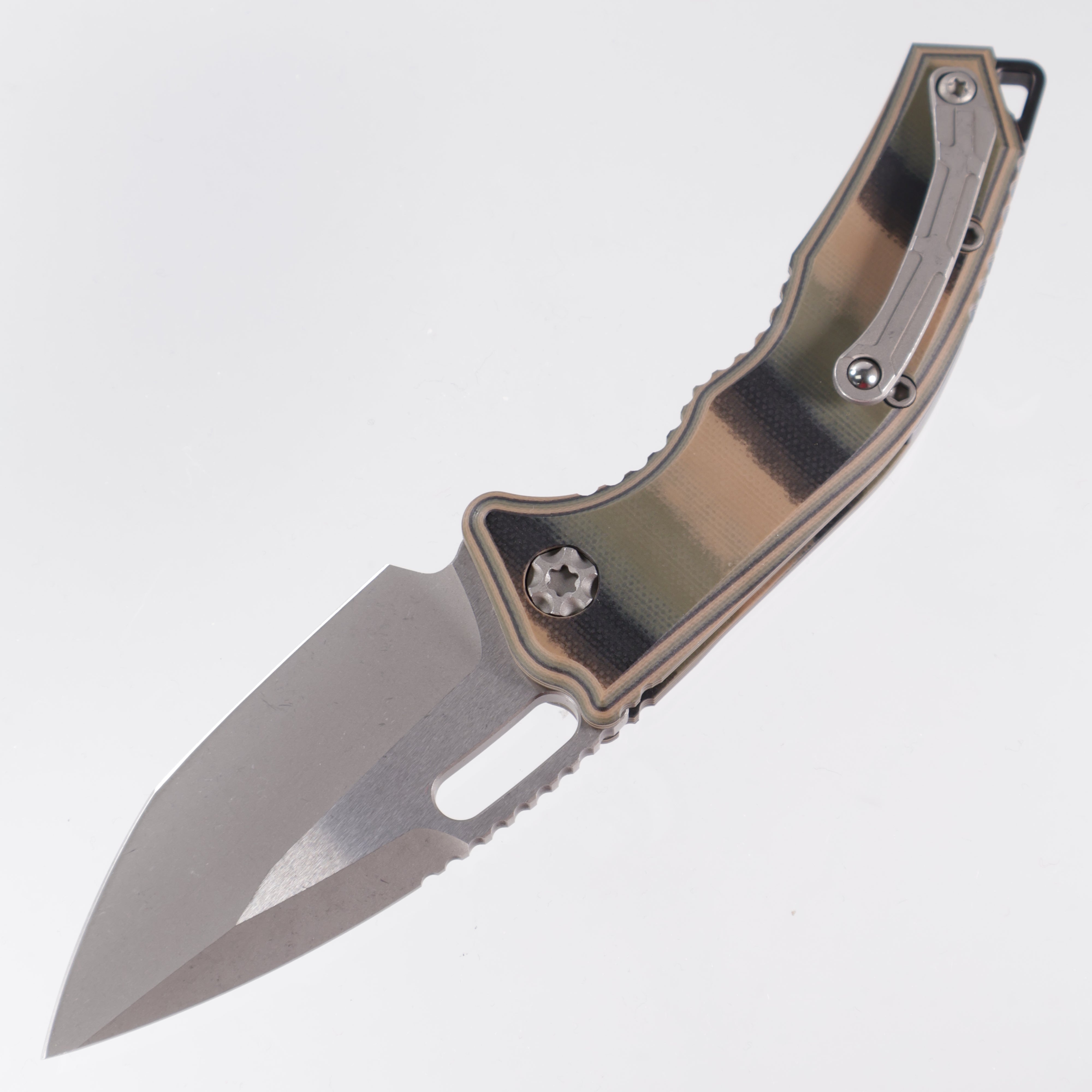 Heretic Medusa Auto - Battleworn Tanto Magnacut - Tri-Camo G10 - H011-5A-G10/CAMO