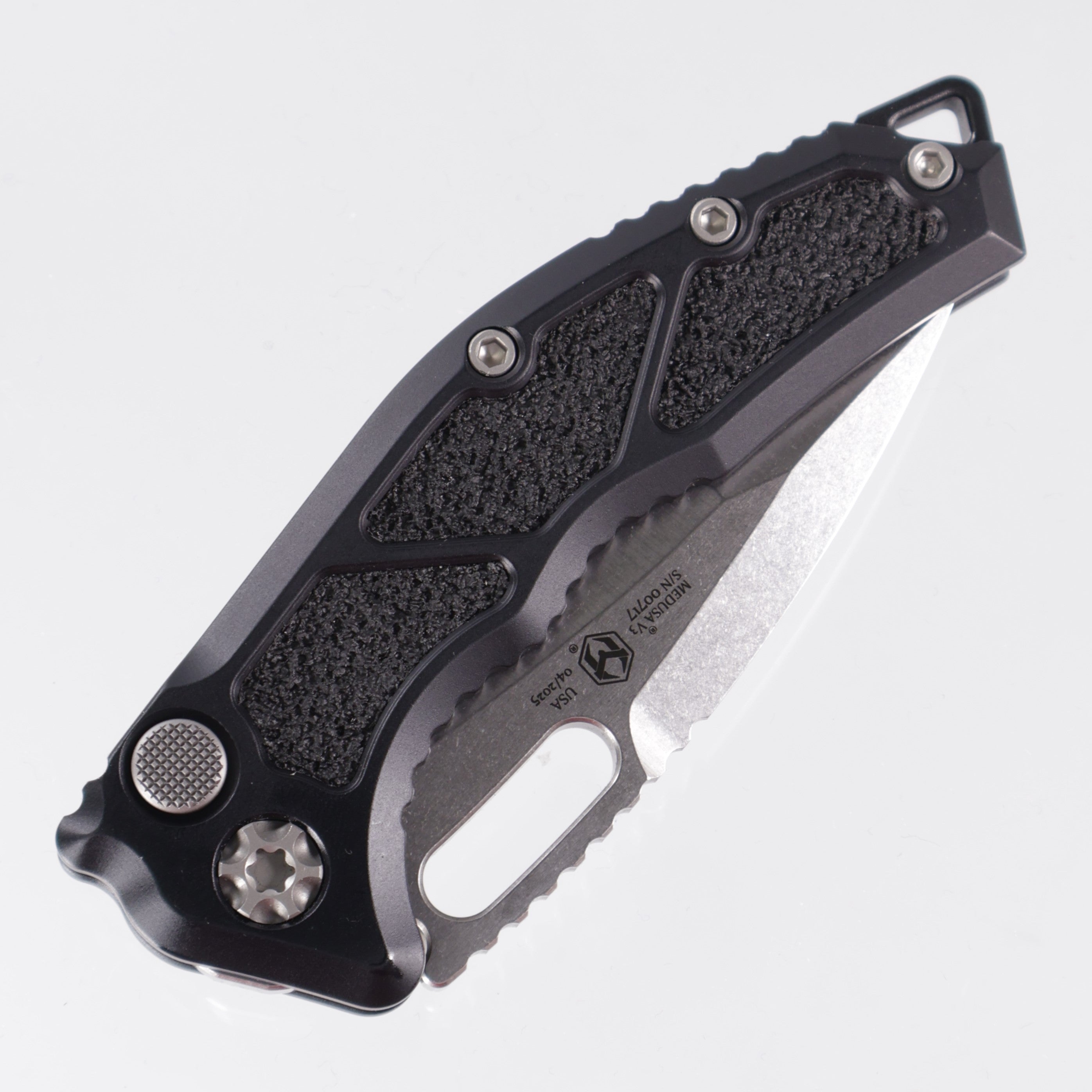 Heretic Medusa Auto - Recurve Tanto - Stonewash Magnacut - Aluminum & Black Traction Inlays - H012-2A