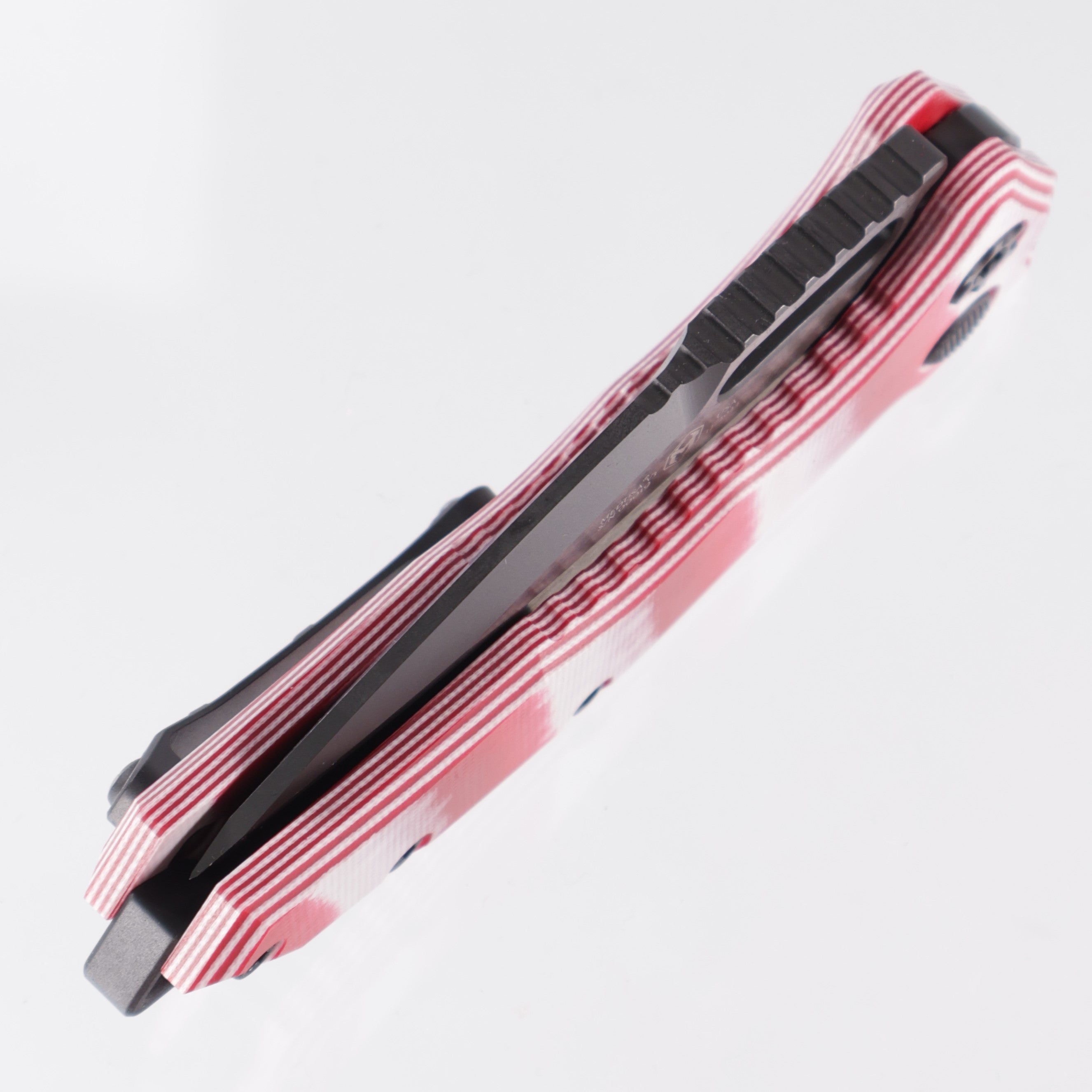 Heretic Medusa Auto, Factory 1 of 1 - Candy Cane G-10 - DLC Tanto Magnacut - H011-6A-CANDY