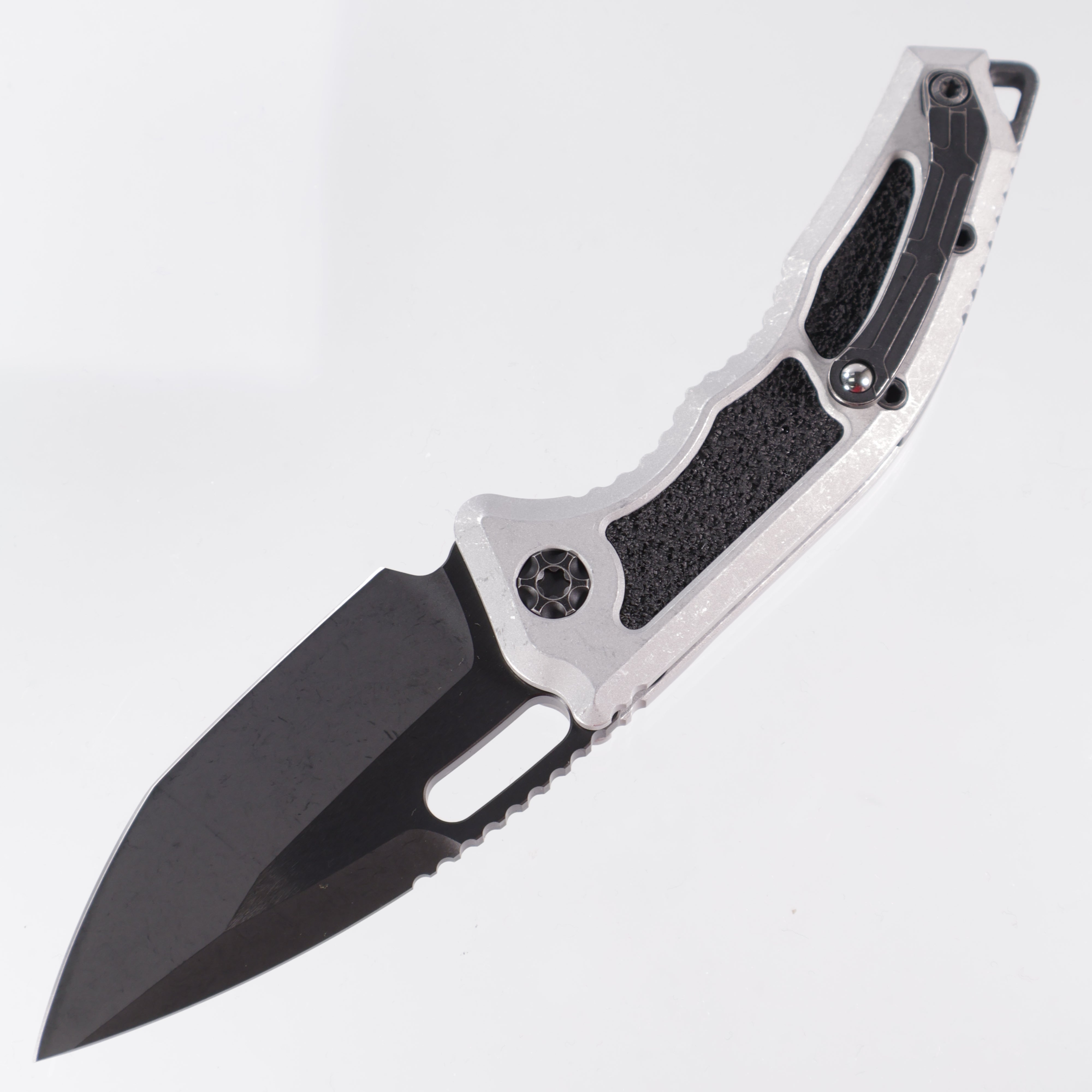 Heretic Medusa Auto - Blizzard Worn Aluminum & Black Traction Inlays - DLC Tanto Magnacut - H011-6A-BLZ