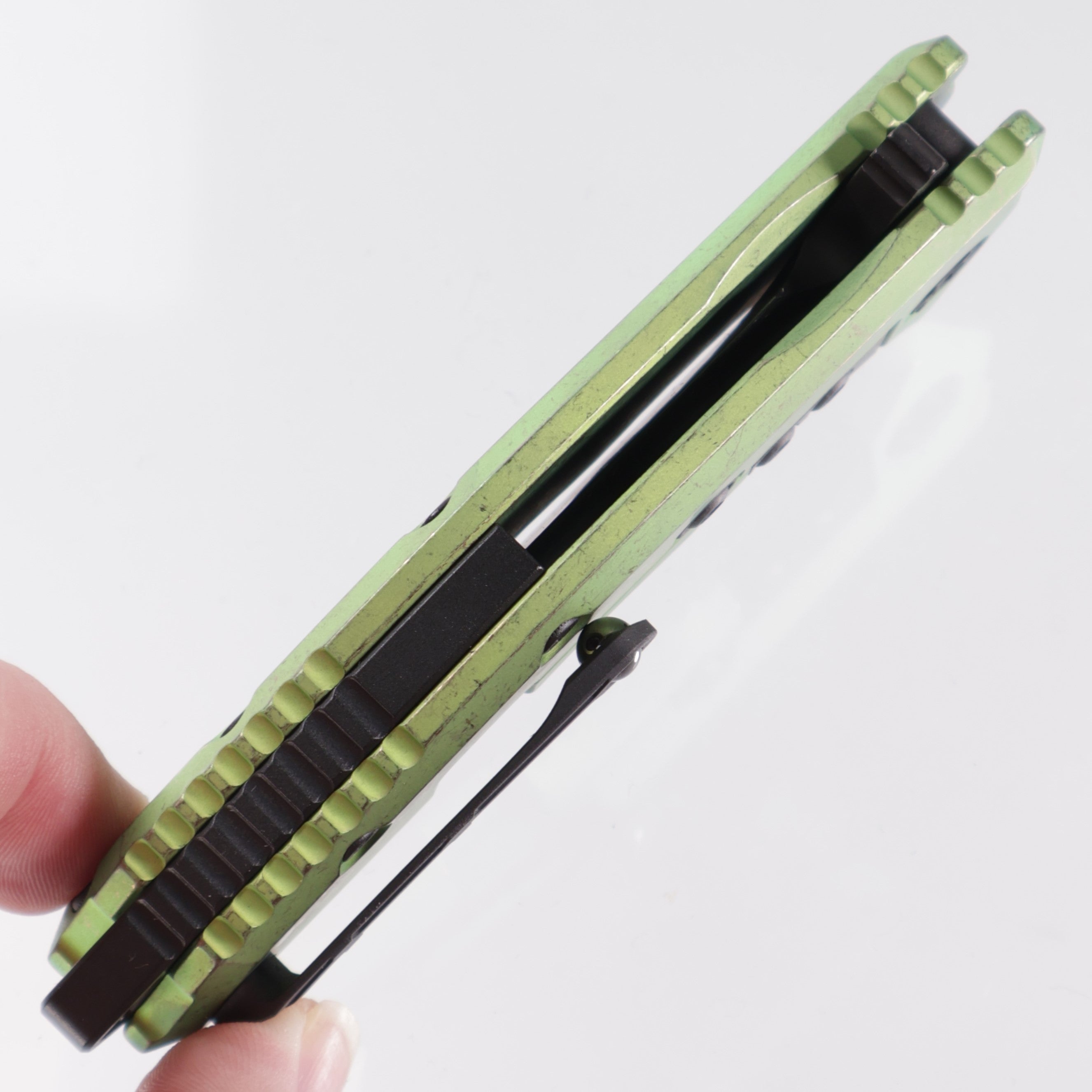 Heretic Medusa Manual - Antique Green Titanium - DLC Magnacut - H009-6A-TIGRN