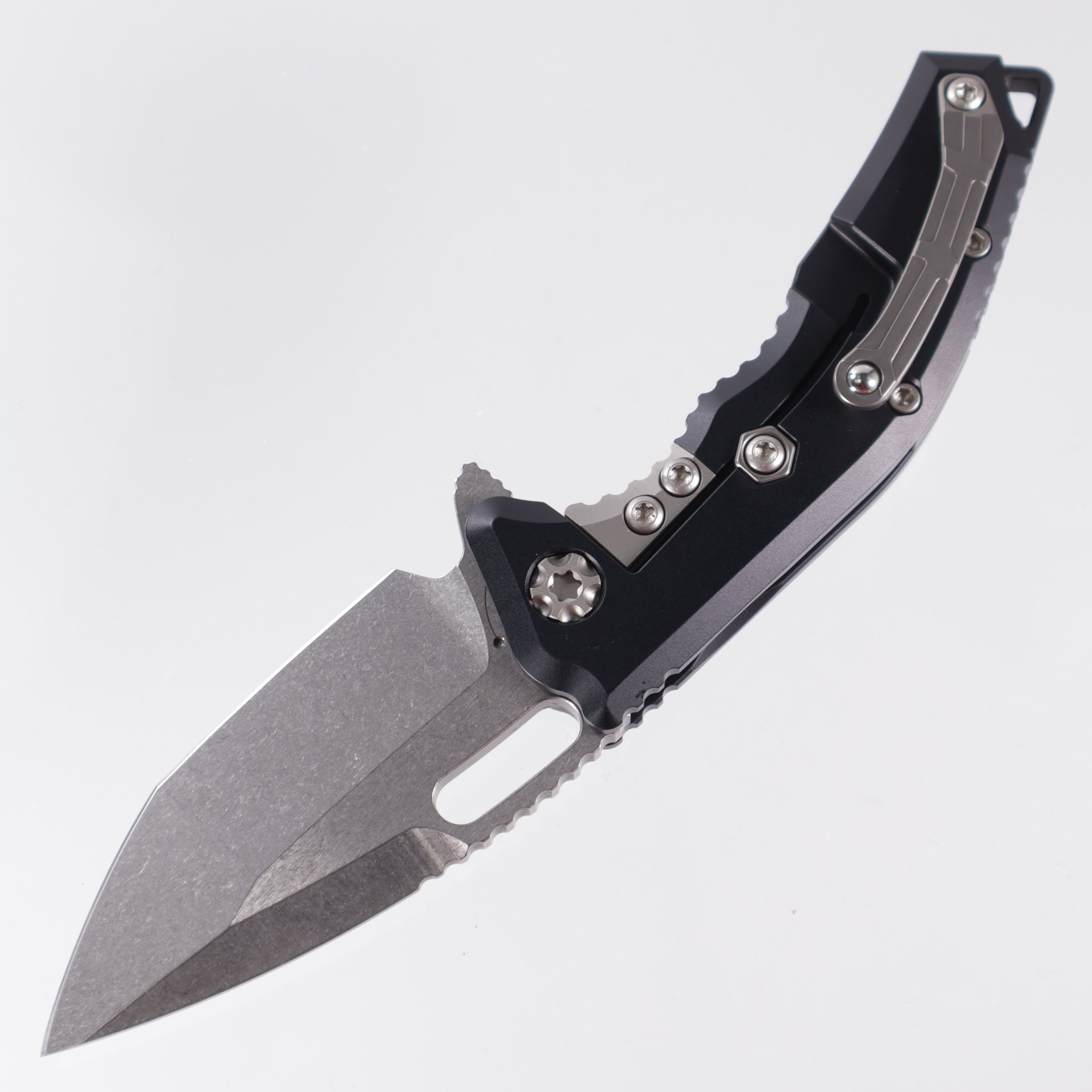 Heretic Medusa Manual - Stonewash Magnacut - Black Aluminum Frame Lock & Black Traction Inlays - H009-2A