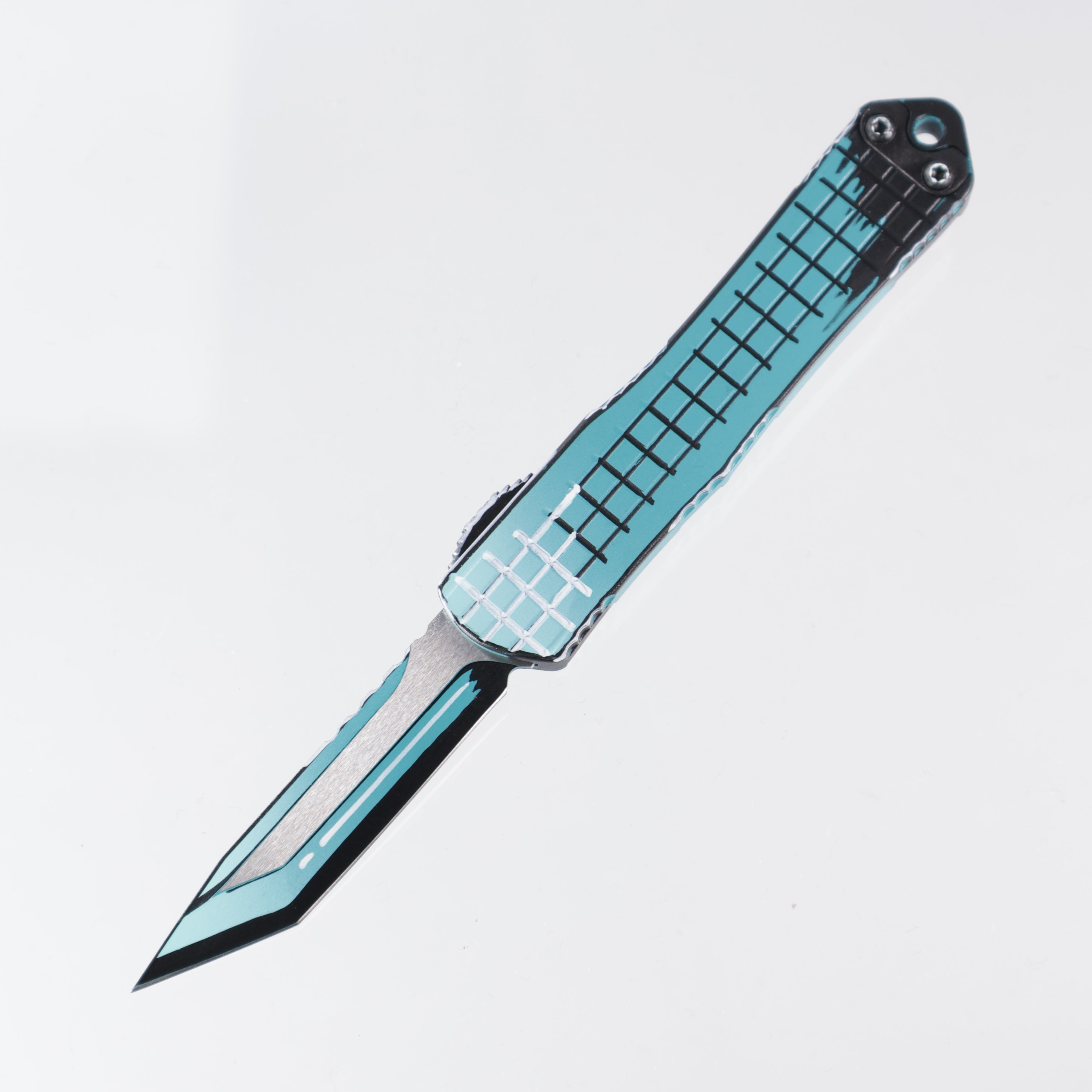 Heretic Manticore S Tanto - Turquoise Cel-Shade - Magnacut - H023F-CS-TQ