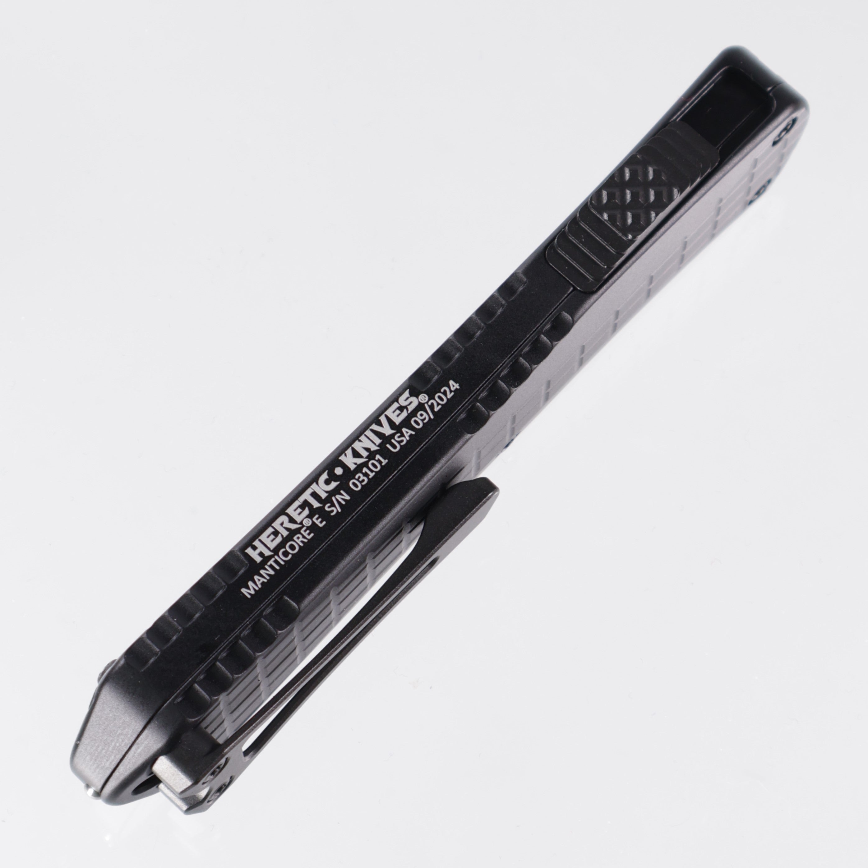 Heretic Manticore E - DLC Bowie Magnacut - Tactical Black Frag Aluminum & Black Hardware - H026BF-6A-T