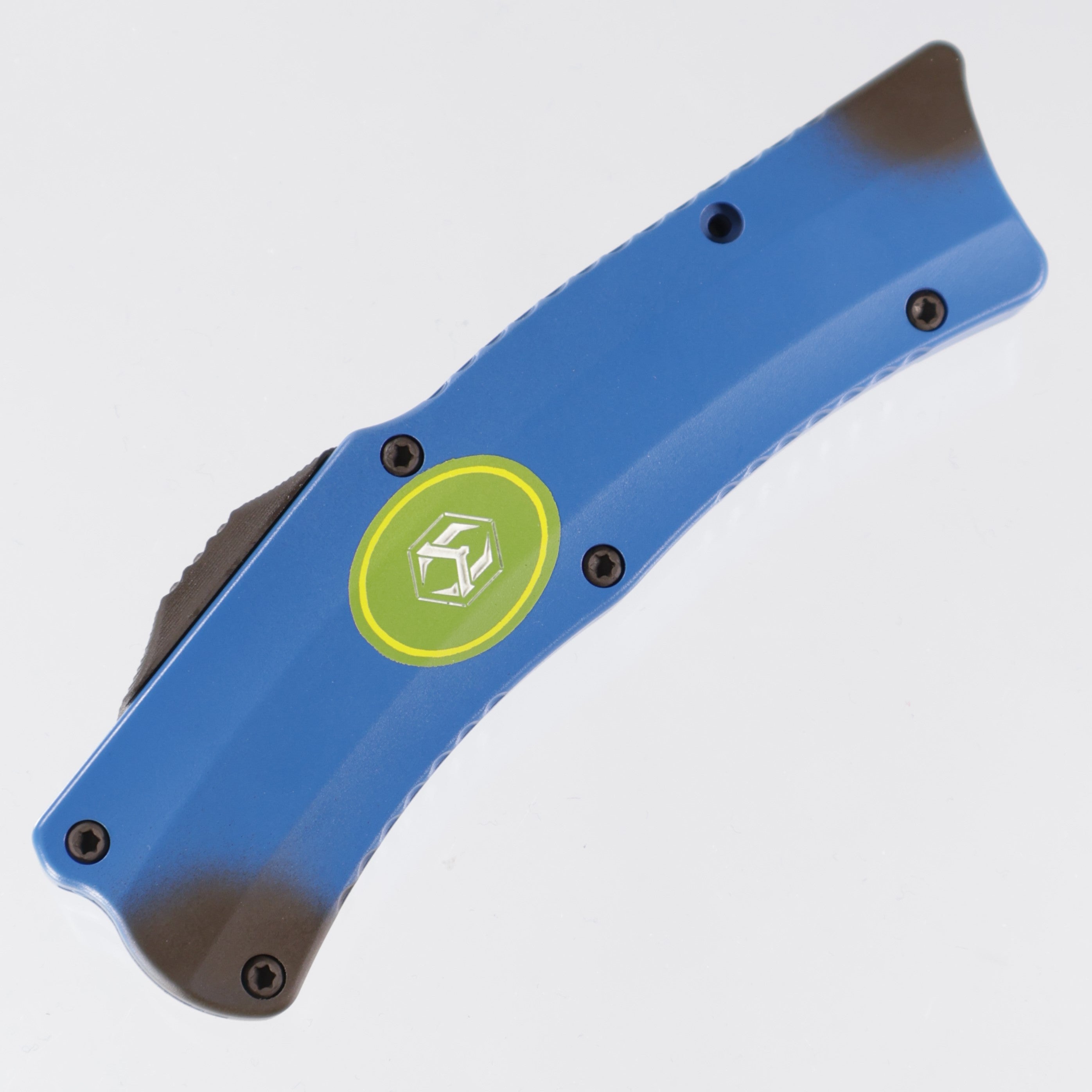 Heretic Roc - Stabana For Scale BR OP Exclusive - Blue Banana Handles & Freshly Peeled Cerakote Magnacut - Curved OTF - H060-FP-BLU/NANA