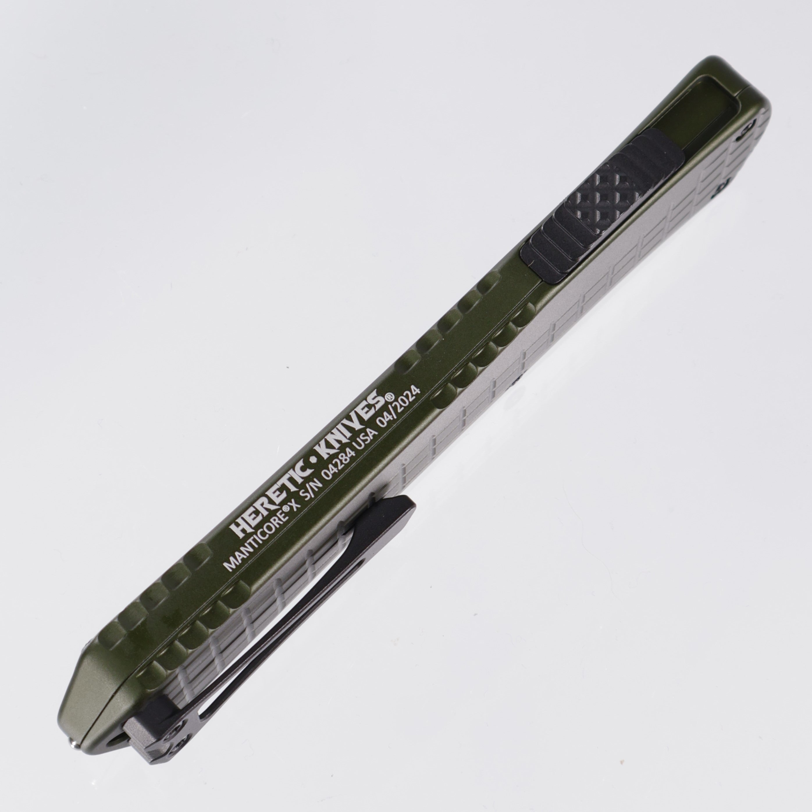 Heretic Manticore X - OD Green Frag Aluminum - Two-Tone Double Edge Full Serrated Magnacut - H032F-10C-GRN